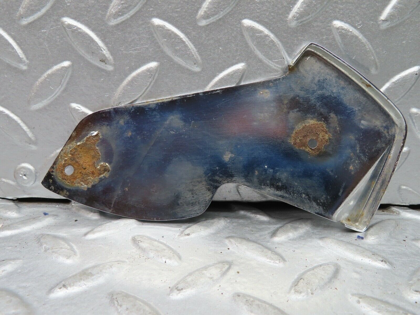 20259 Mercedes-Benz W114 280CE Coupe Left Door Chrome Cover