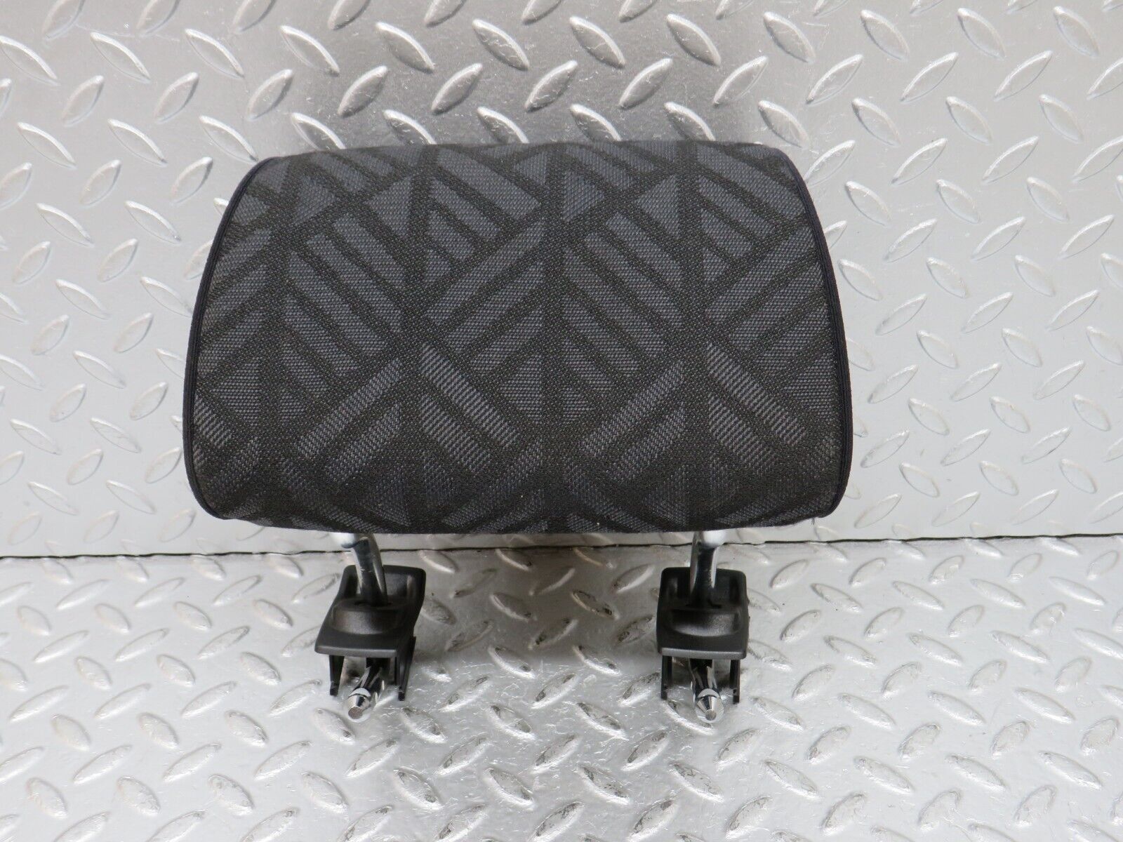 33389 Mercedes-Benz W202 C180 Rear Headrest