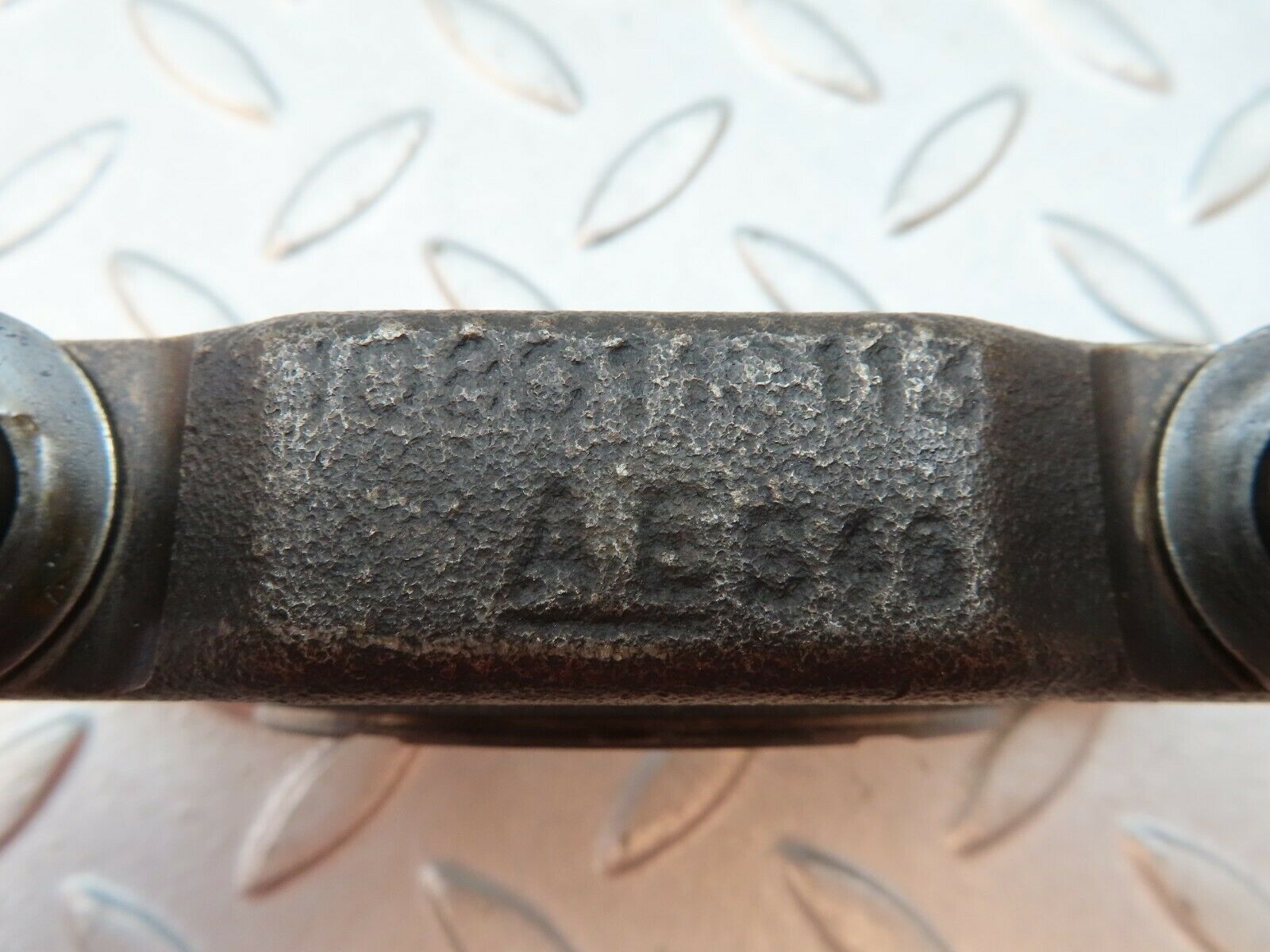 3656 Mercedes-Benz W108 280SE Crankshaft Bearing Holder Block 1080110113