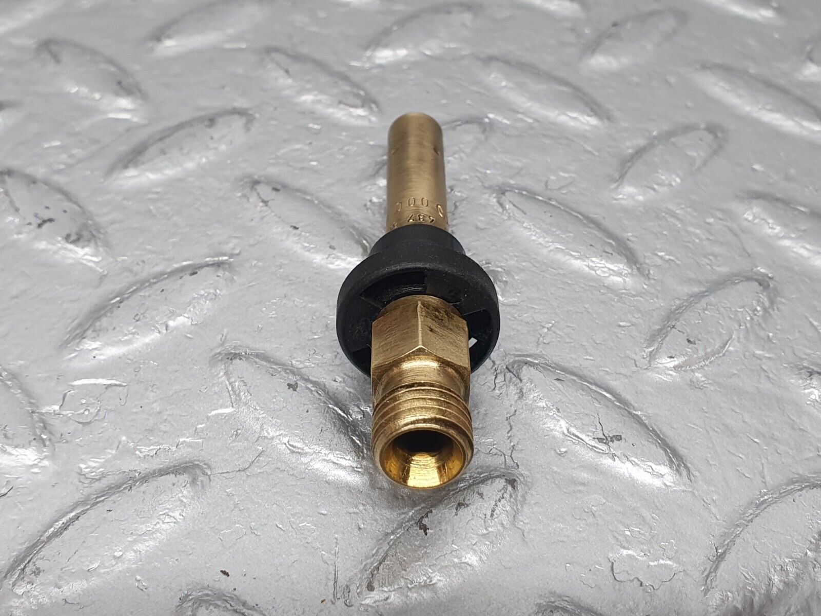 41036 Mercedes-Benz W126 300SE Fuel Injector Bosch 0000785623 0437502047