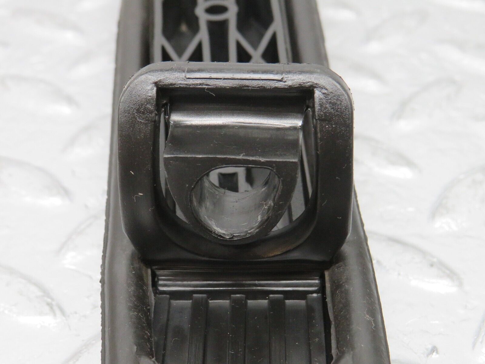 33148 Mercedes-Benz W124 Accelerator Pedal With Rubber 1263000504 1233010082