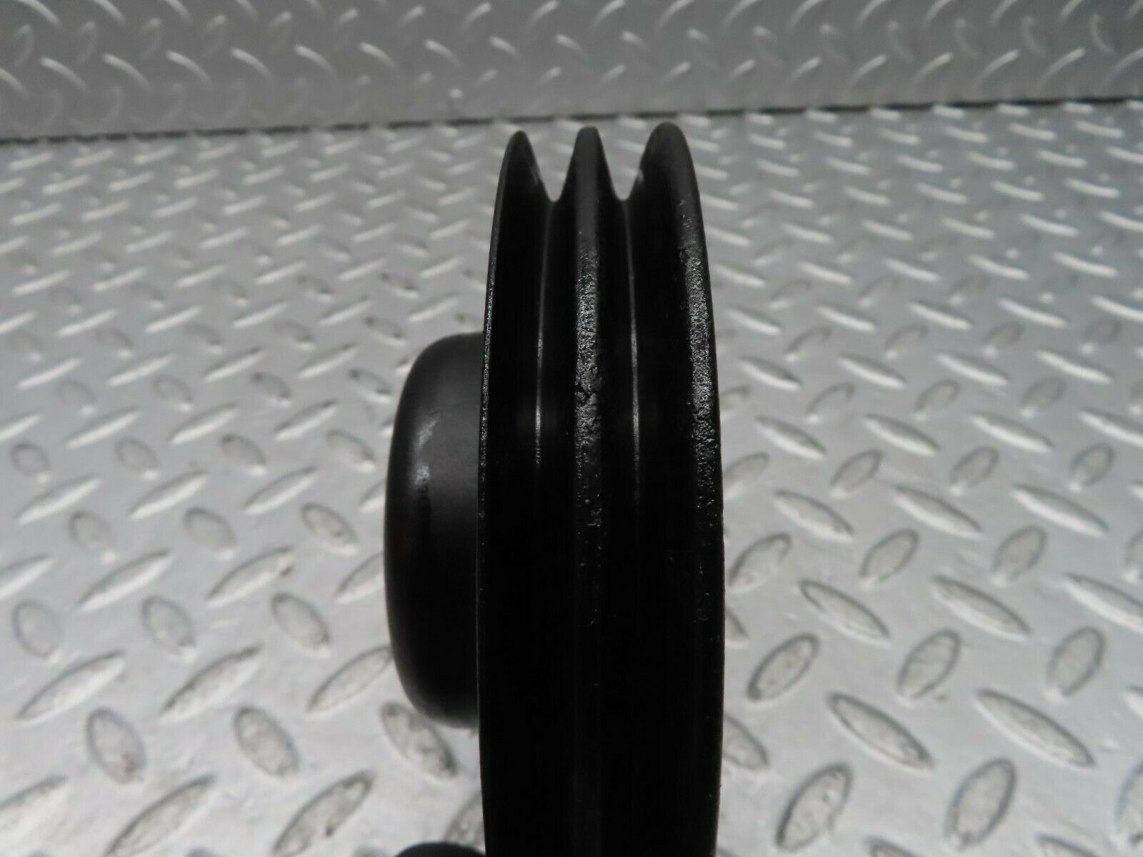 16632 Mercedes-Benz C107 380SLC Crankshaft Pulley