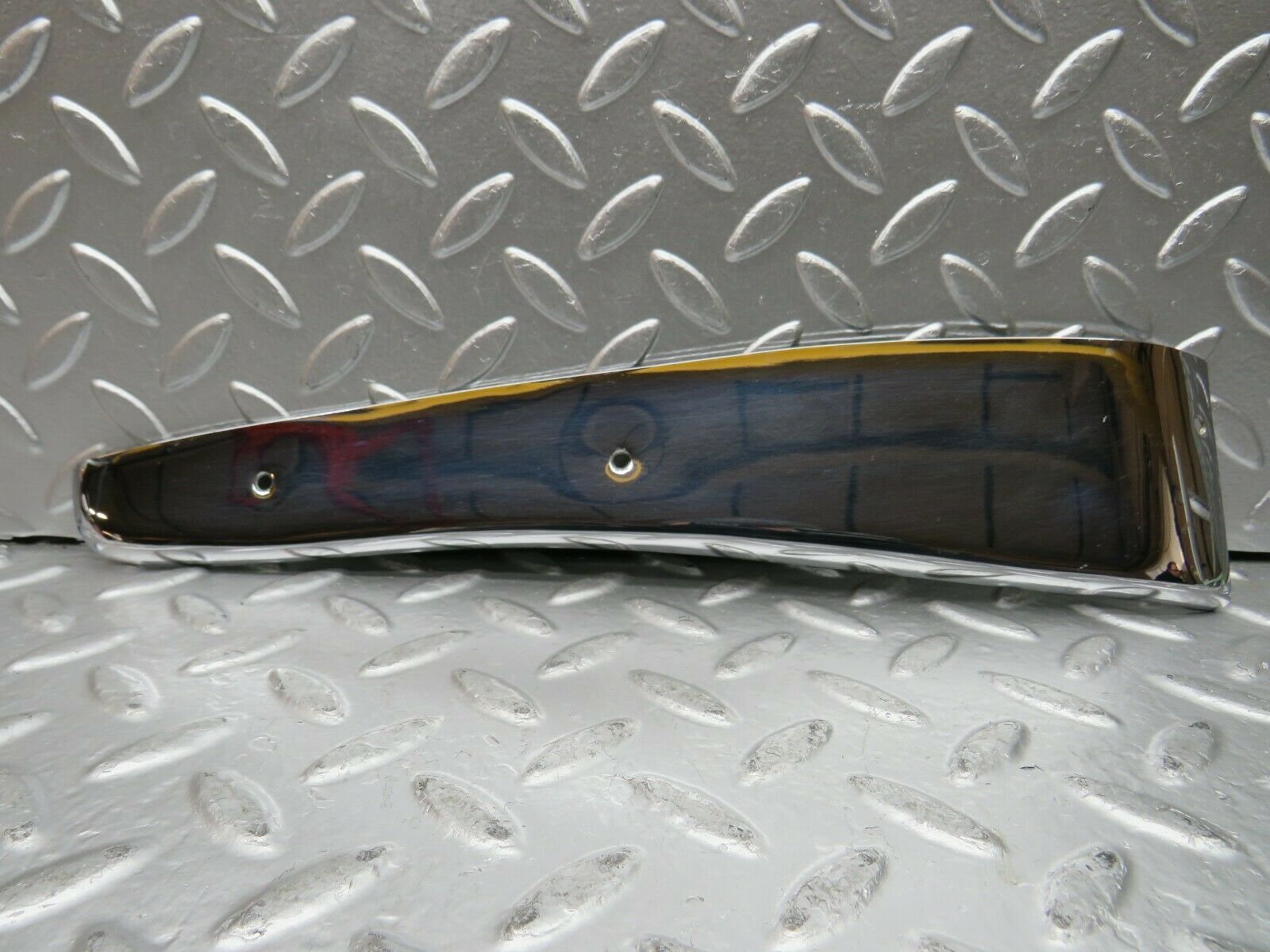 22744 Mercedes-Benz C107 450SLC Coupe Door Moulding Trim Chrome Left Side