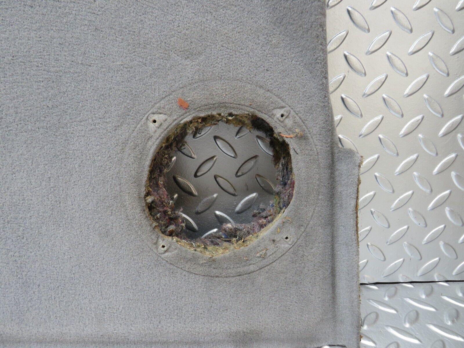 30470 Mercedes-Benz W124 230E Parcel Shelf Grey 1246900249