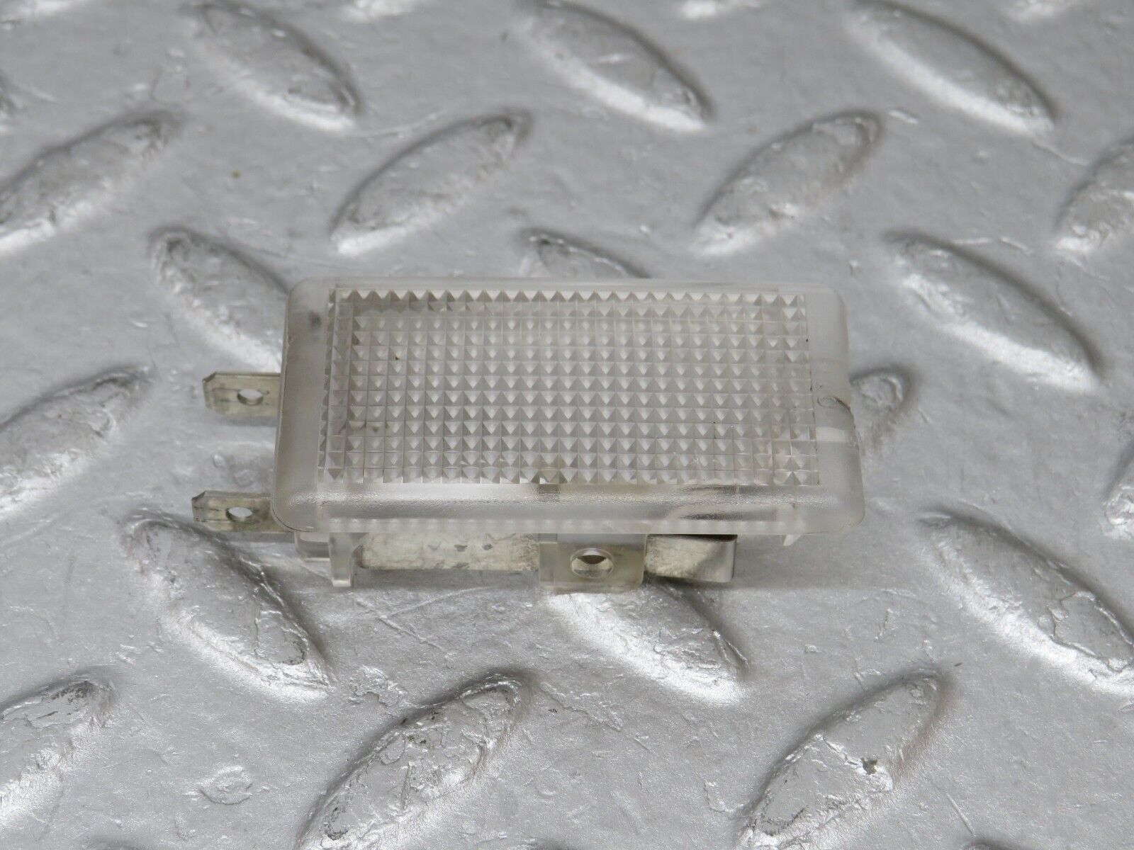 36051 Mercedes-Benz W126 420SE Glove Box Light 1268201301