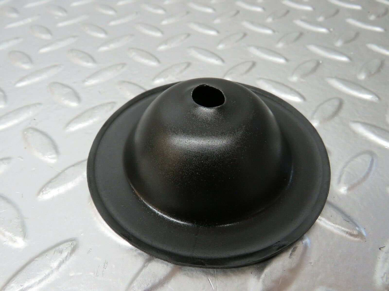 24232 Mercedes-Benz S124 220TE Wagon Spare Wheel Holder