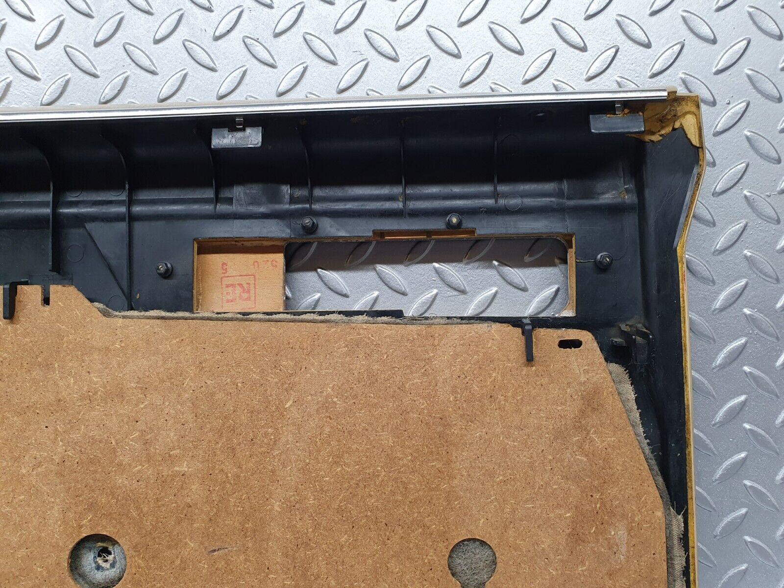 41119 Mercedes-Benz W126 300SE Rear Right Door Card Beige 1267370270