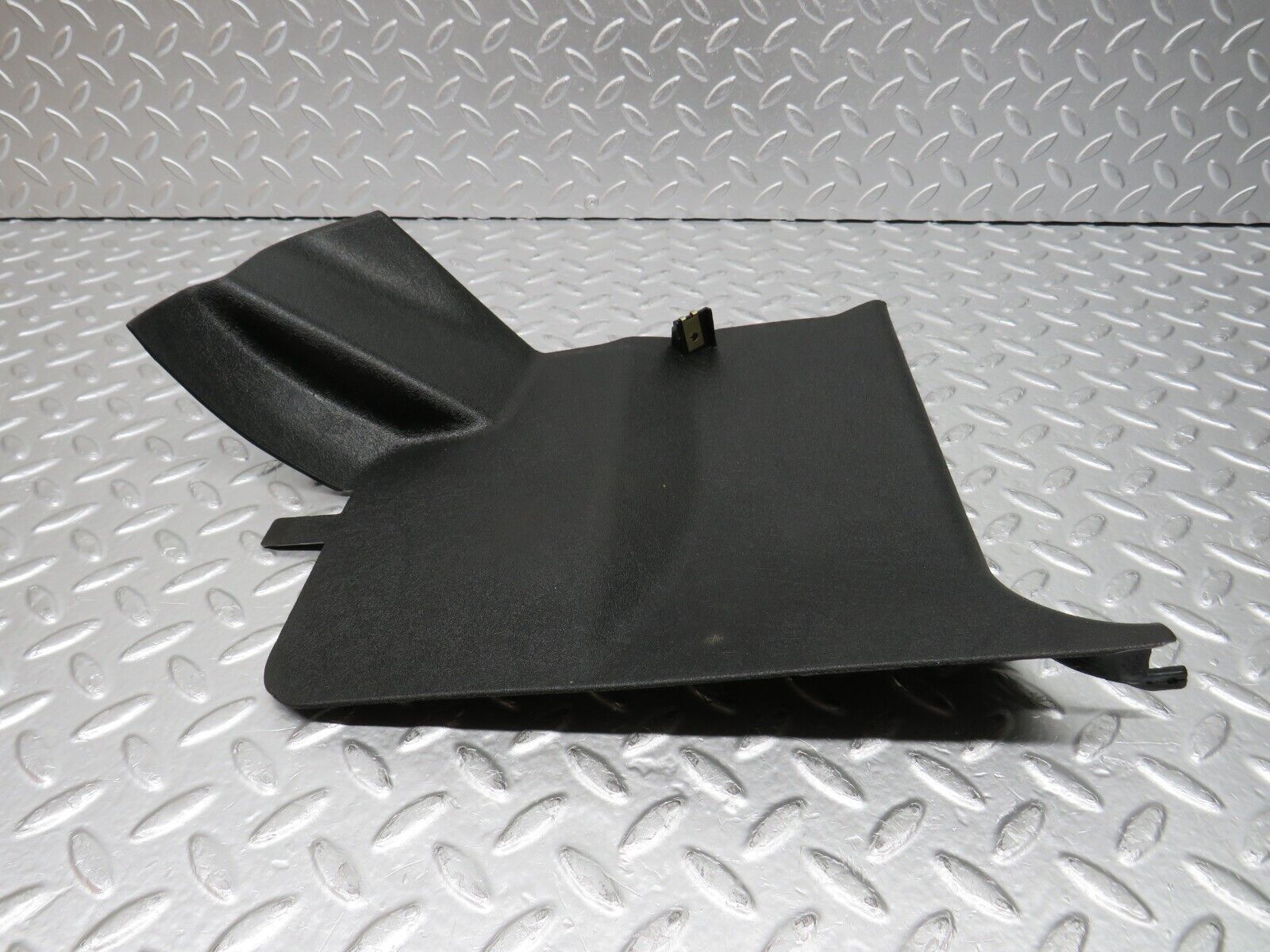 31665 Mercedes-Benz W201 190LE 1.8L Kick Panel Right Black 2016880606
