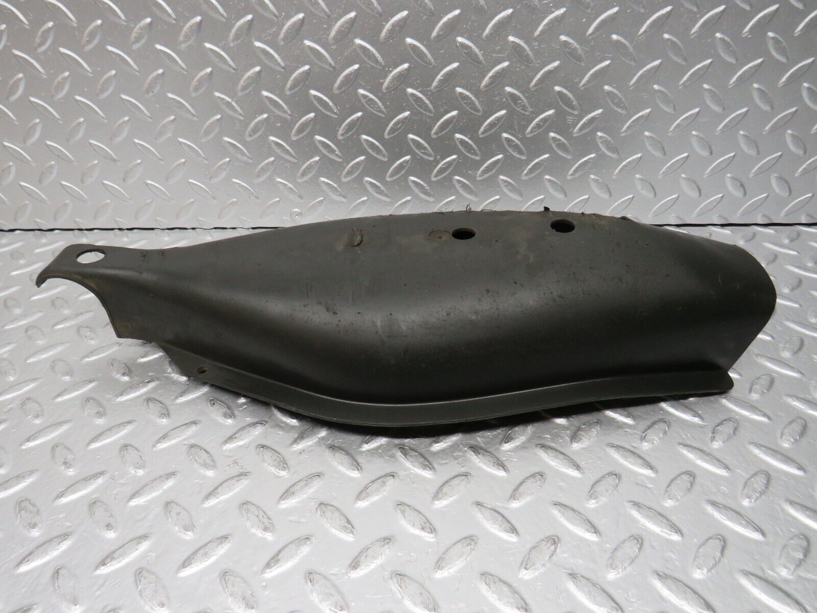 31480 Mercedes-Benz S124 220TE Wagon Rear Control Arm Cover 1243520188