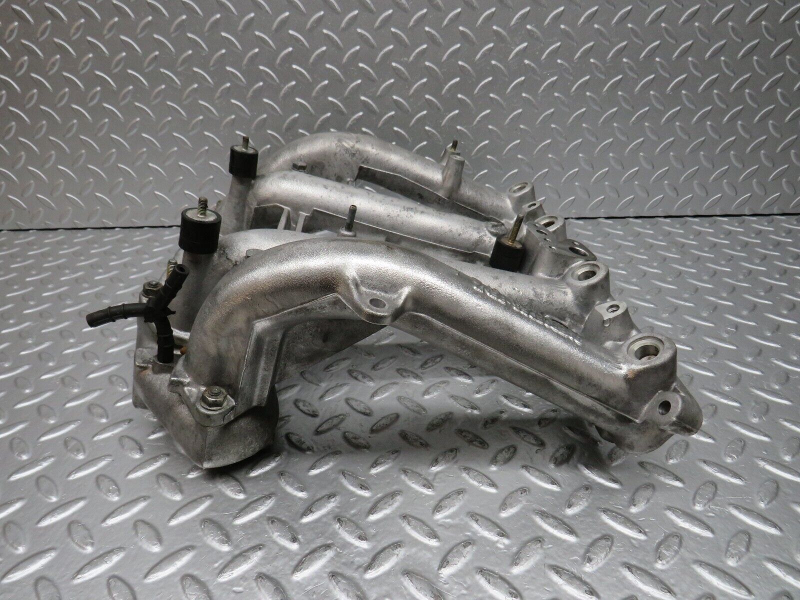 31856 Mercedes-Benz W201 190LE 1.8L Intake Manifold 1021413501