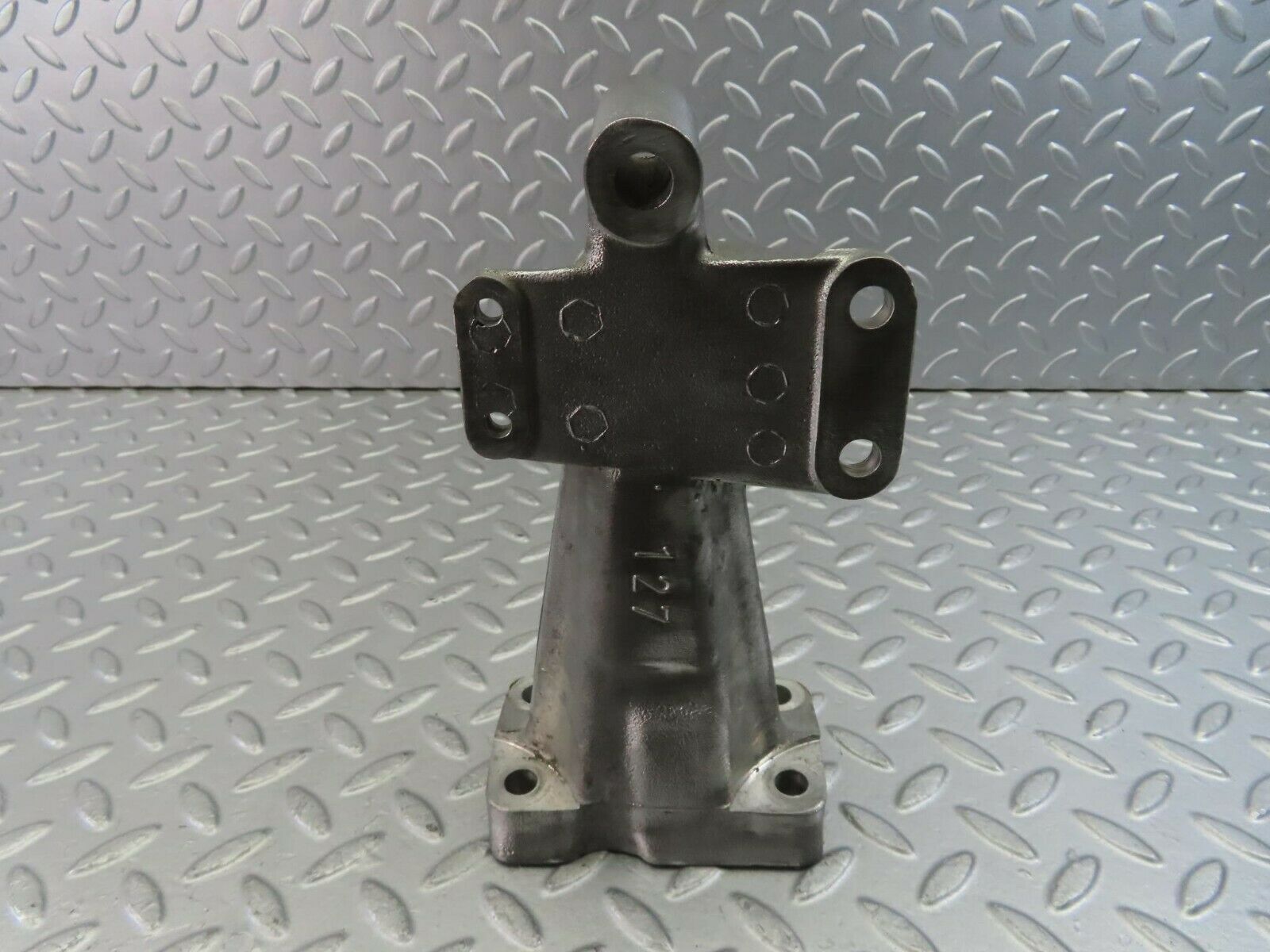 10167 Mercedes-Benz W111 280SE Engine Mount Bracket Left Side 1272230204