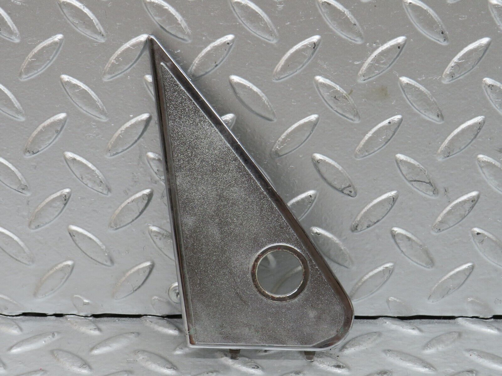 27969 Mercedes-Benz W123 280E Mirror Triangle Cover Left 1237250711