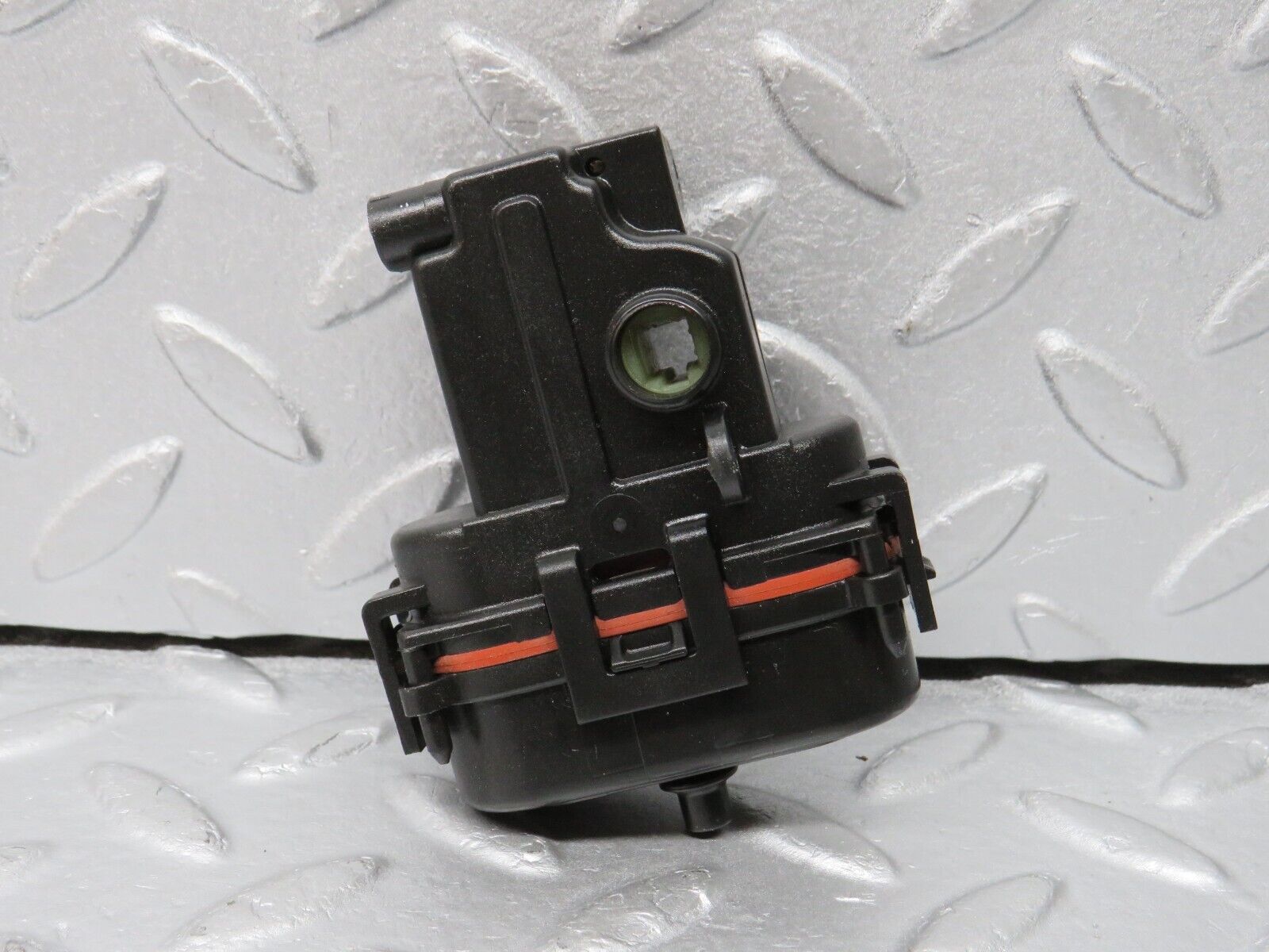 38597 Mercedes-Benz R129 280SL Coupe Heater Box Vacuum Actuator