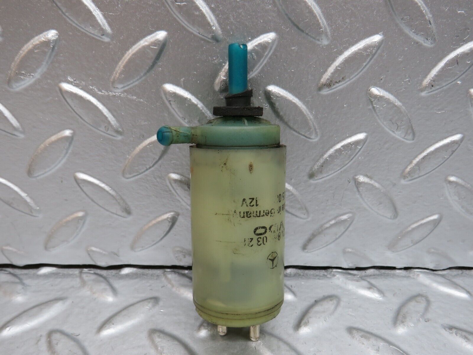 29458 Mercedes-Benz W124 230E Windscreen Washer Pump VDO 1248690321