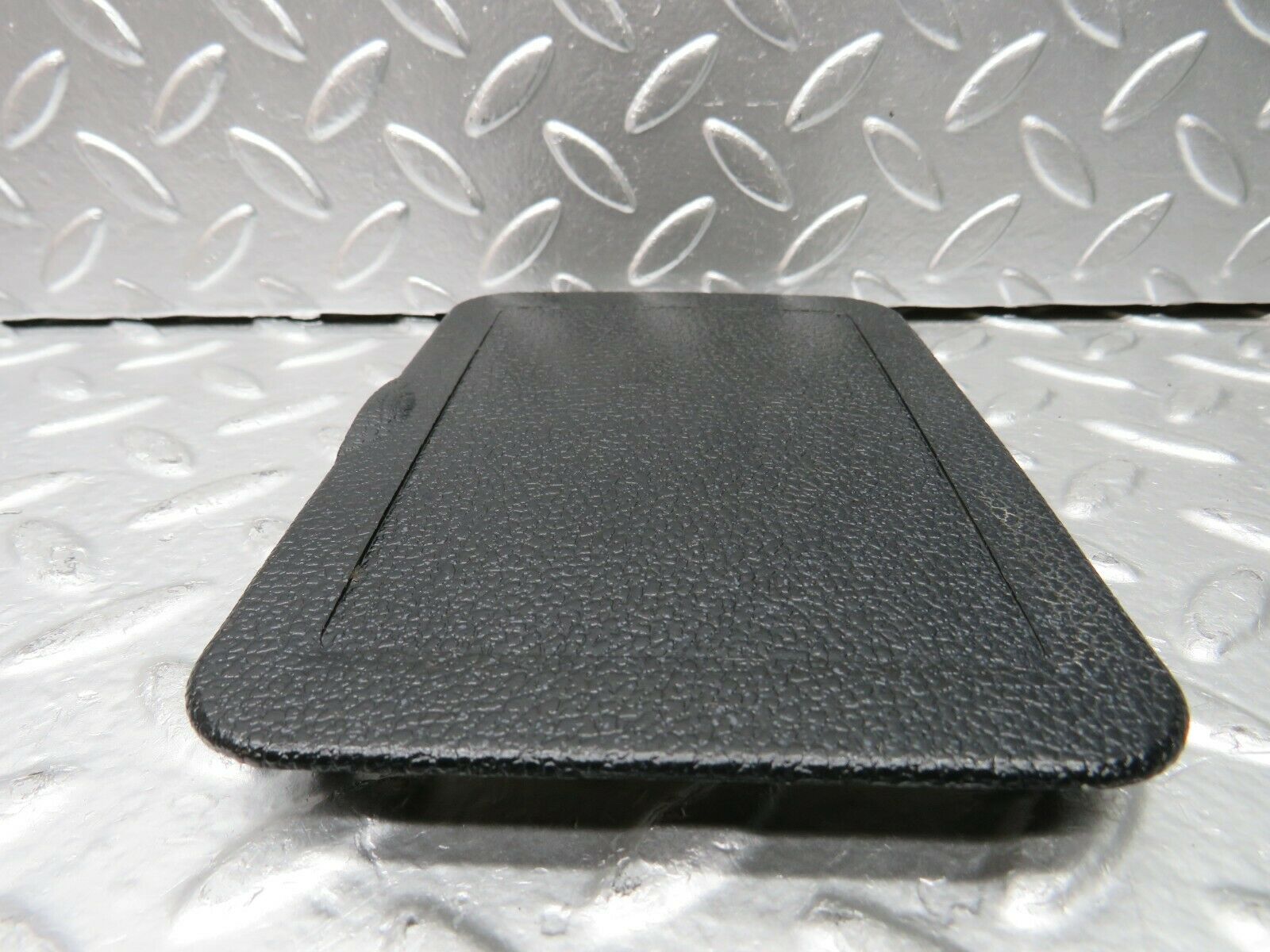 22791 Mercedes-Benz C107 450SLC Coupe Fuse Box Cover