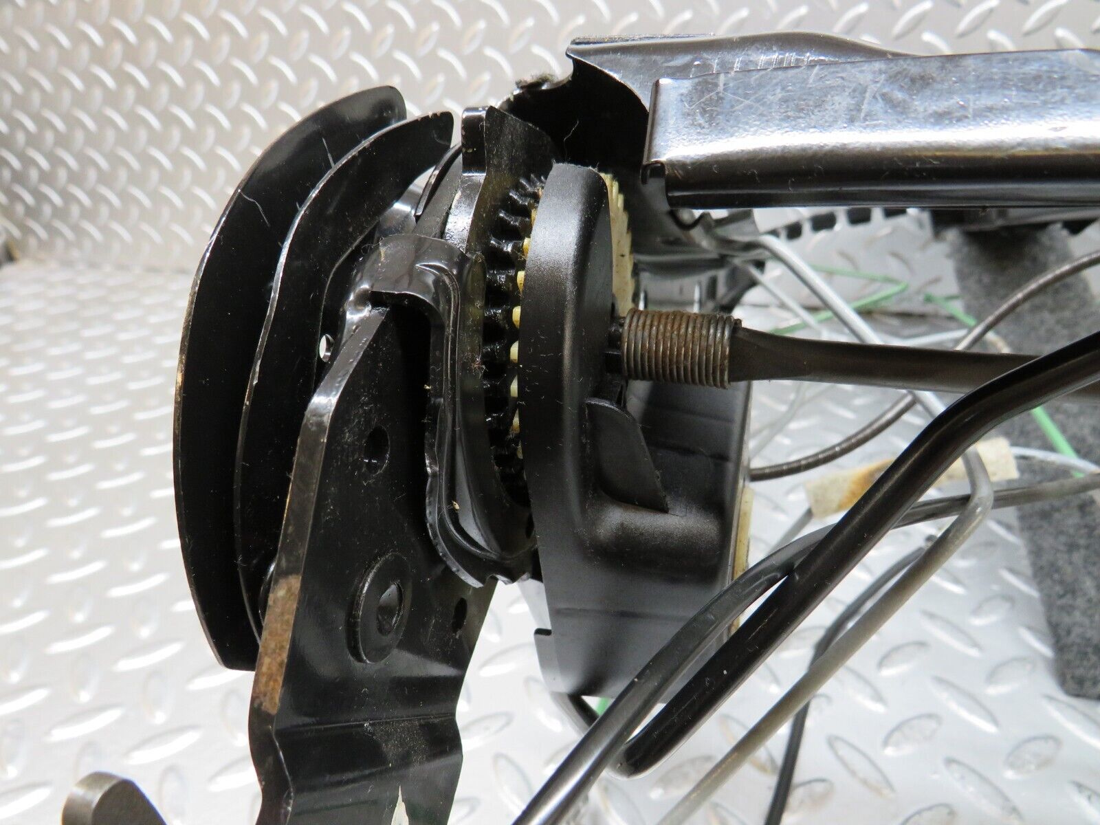 26623 Mercedes-Benz C124 220CE Coupe Front Right Seat Backrest