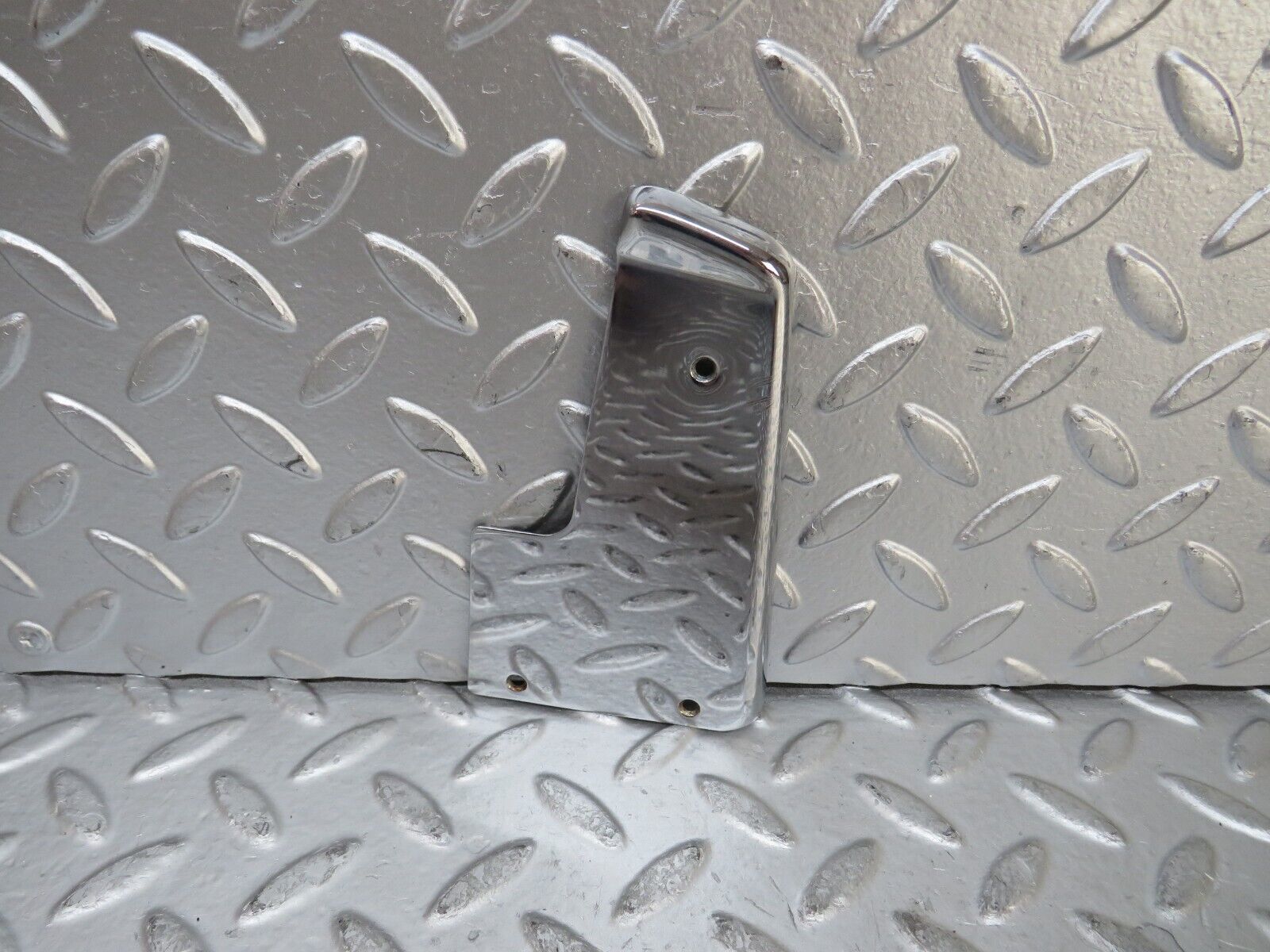 26489 Mercedes-Benz C124 220CE Coupe Left Door Chrome Cover