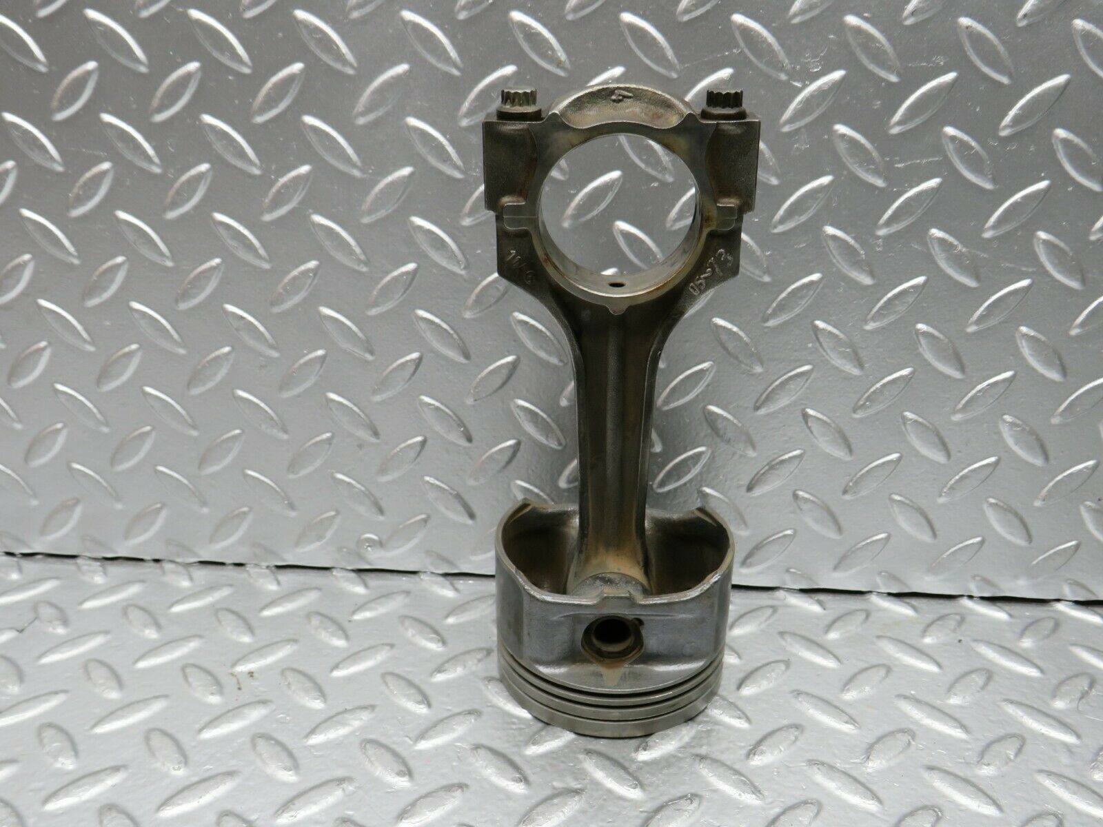 22469 Mercedes-Benz C124 E220 Coupe Piston With Connecting Rod 89.9 mm