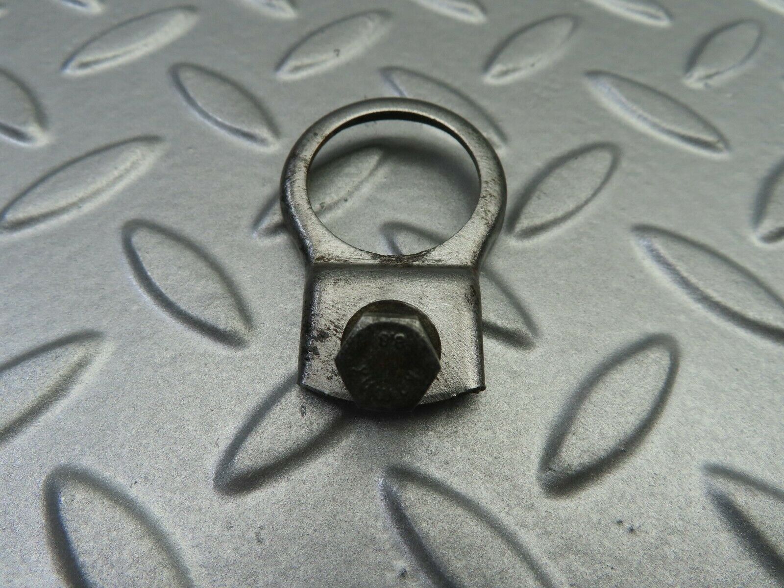 7097 Mercedes-Benz C107 350SLC Coupe Fuel Injector Bracket