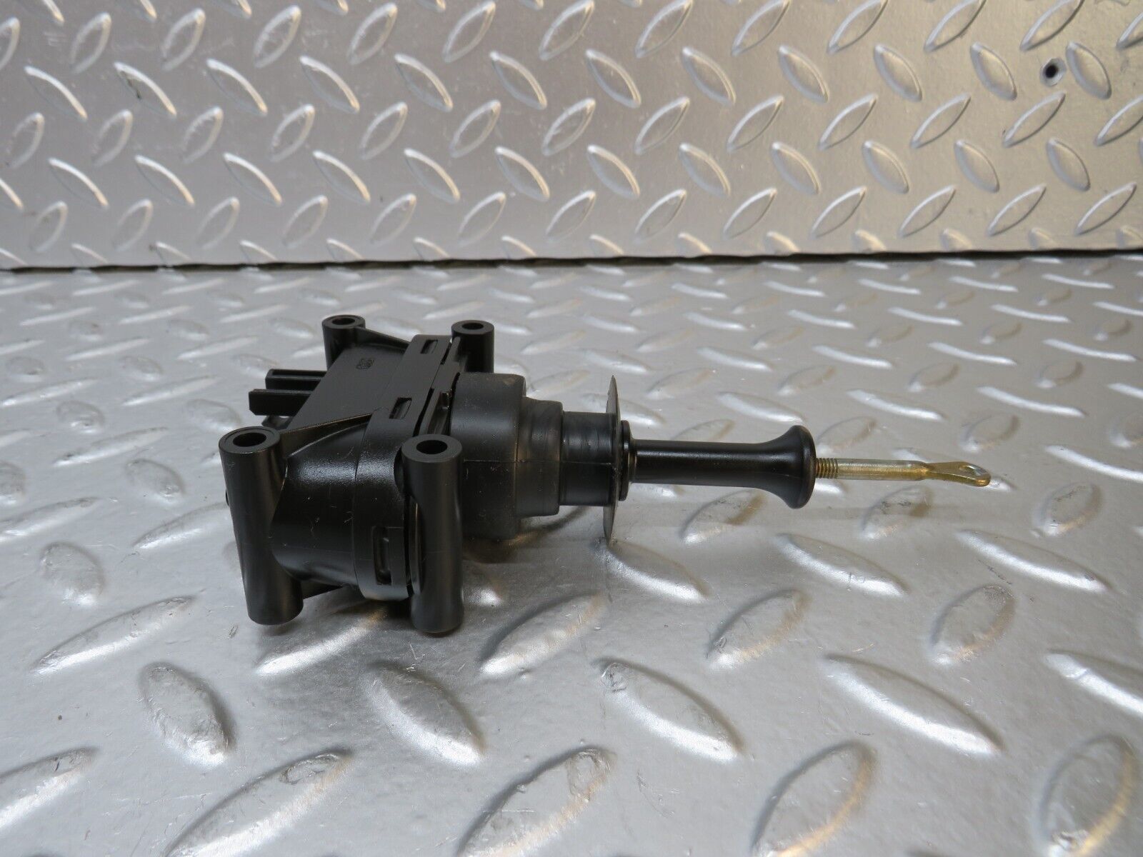 30277 Mercedes-Benz W124 230E Door Lock Vacuum Actuator Rear Left