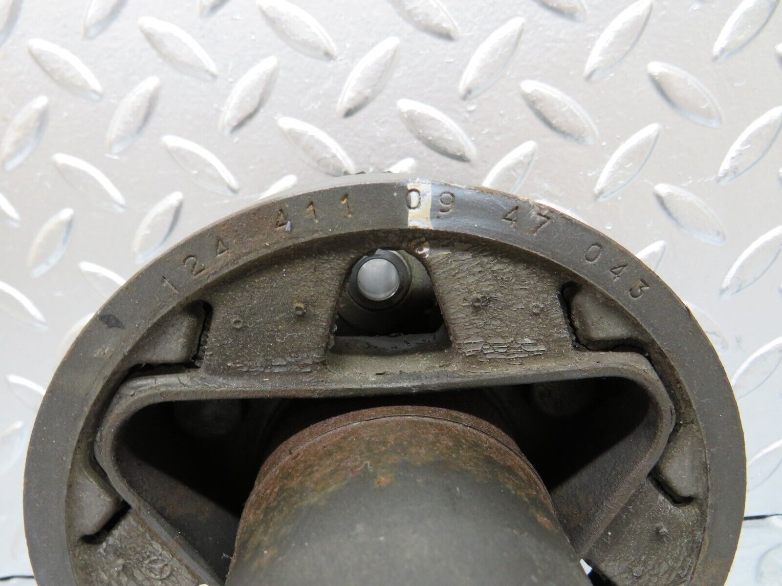 26745 Mercedes-Benz C124 220CE Coupe Cardan Shaft Prop Shaft 1244110947