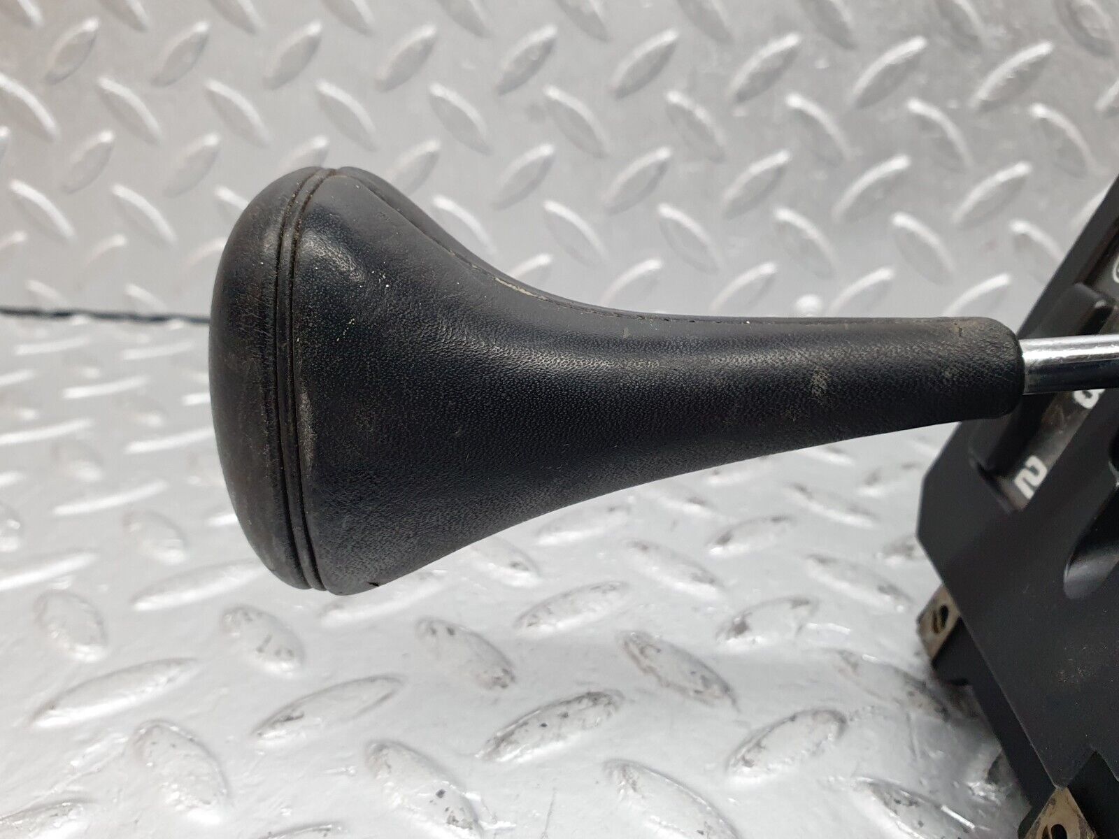 41168 Mercedes-Benz W126 300SE Gear Shift Selector 1262670740