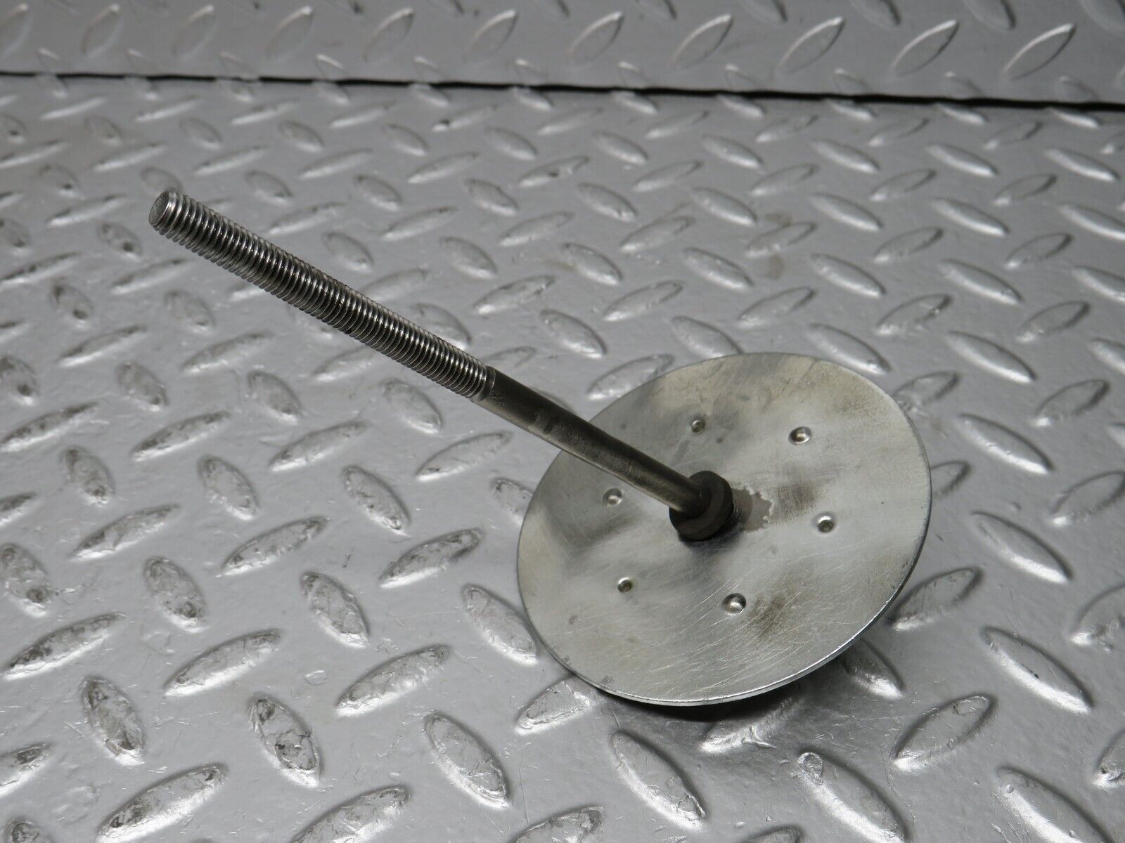 32045 Mercedes-Benz W123 230E Spare Wheel Holder