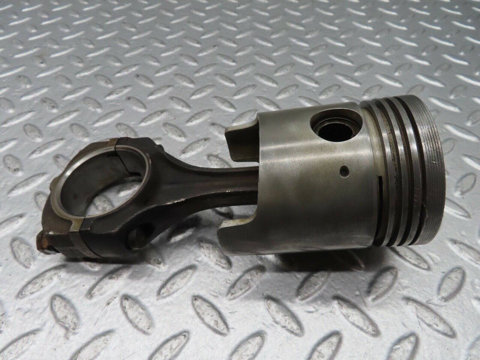 18464 Mercedes-Benz W111 220SE Coupe Piston With Connecting Rod 80.720 mm
