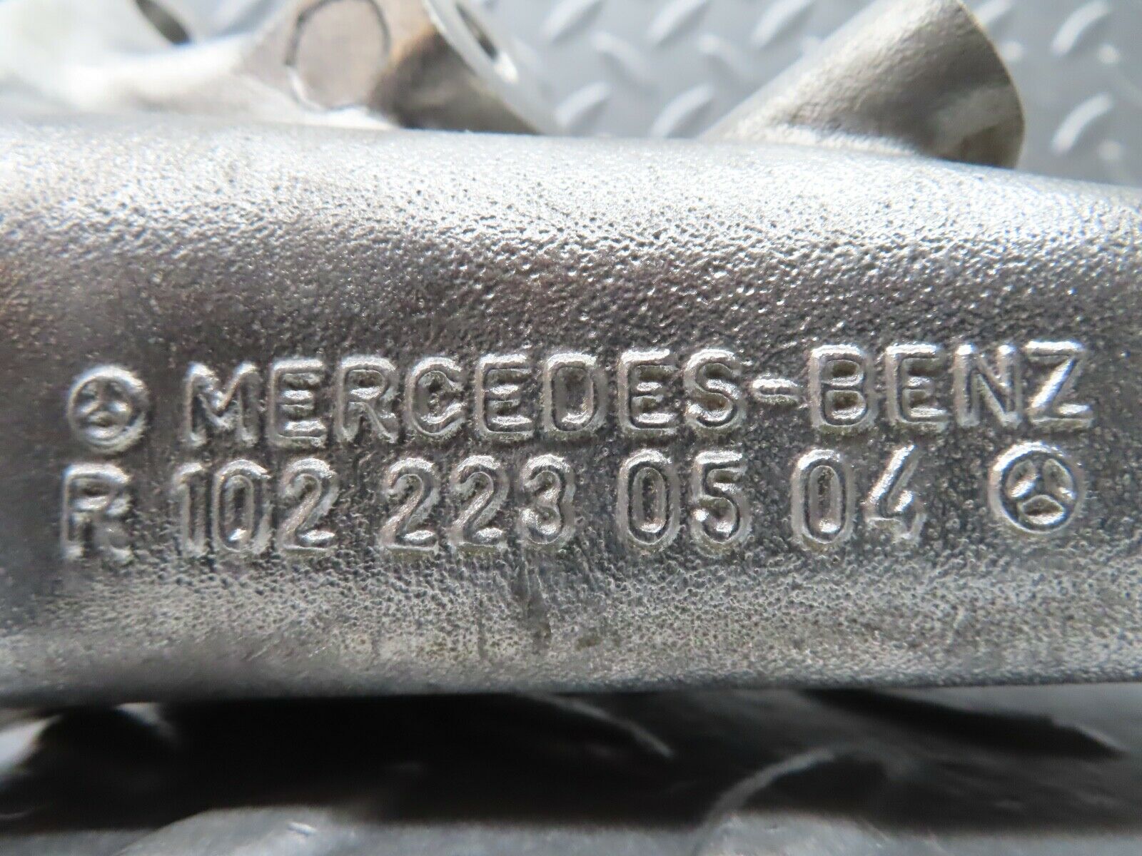 21291 Mercedes-Benz W123 230E Engine Mount Bracket Left Side 1022230504