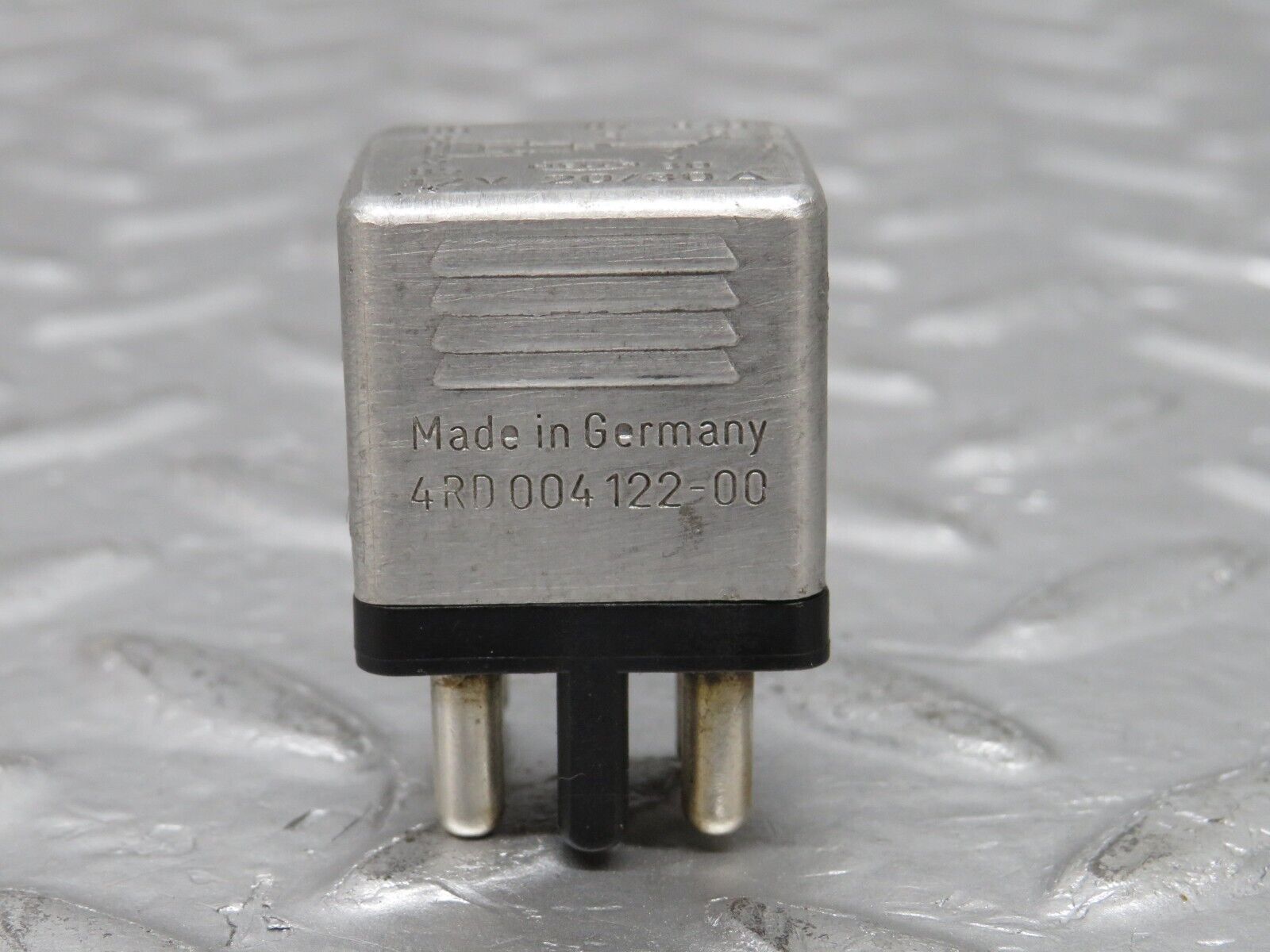 32474 Mercedes-Benz S124 300TE Wagon Multi Purpose Relay 0015420219