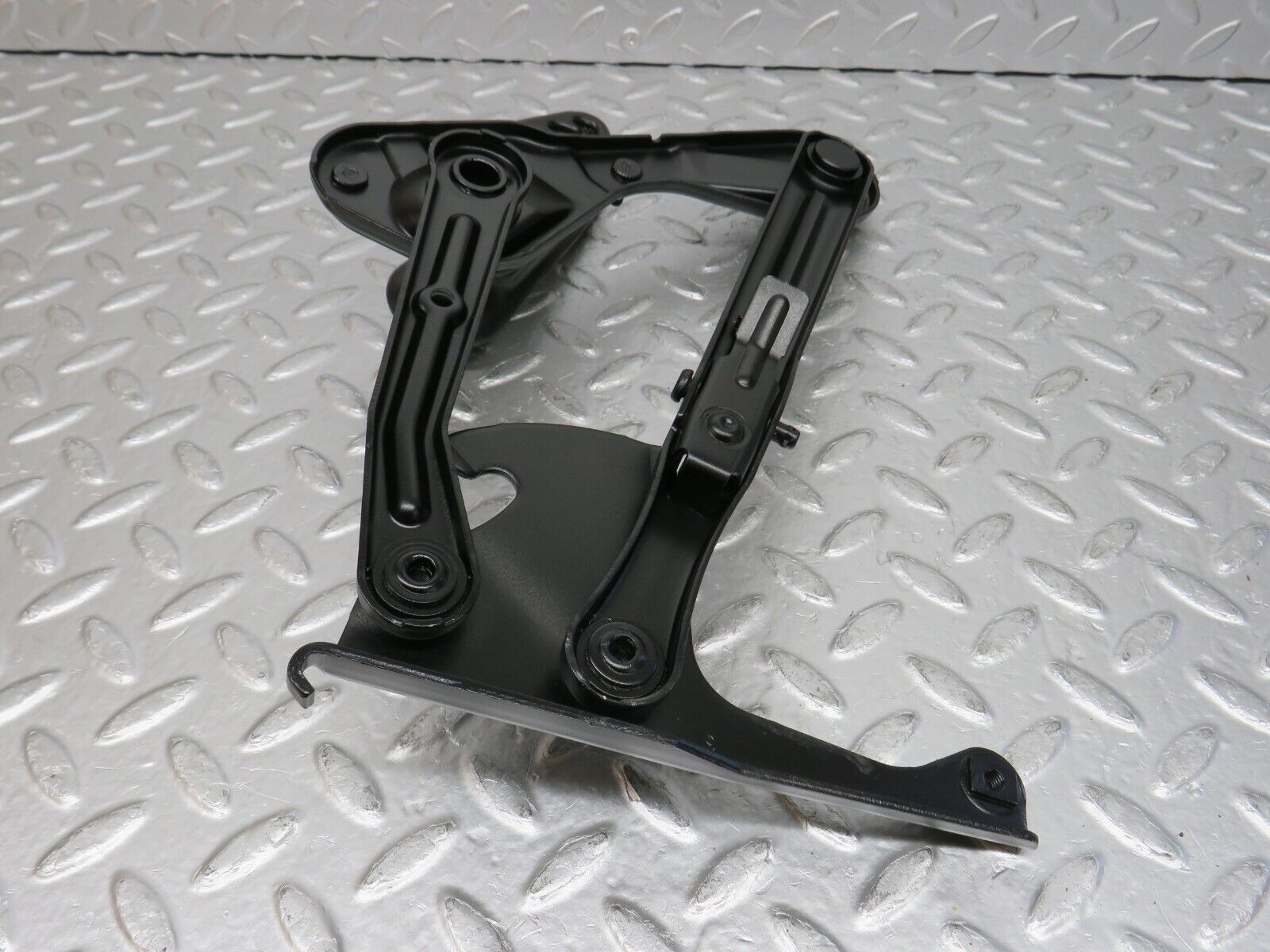 32526 Mercedes-Benz S124 300TE Wagon Bonnet Hinge Right 1248870174