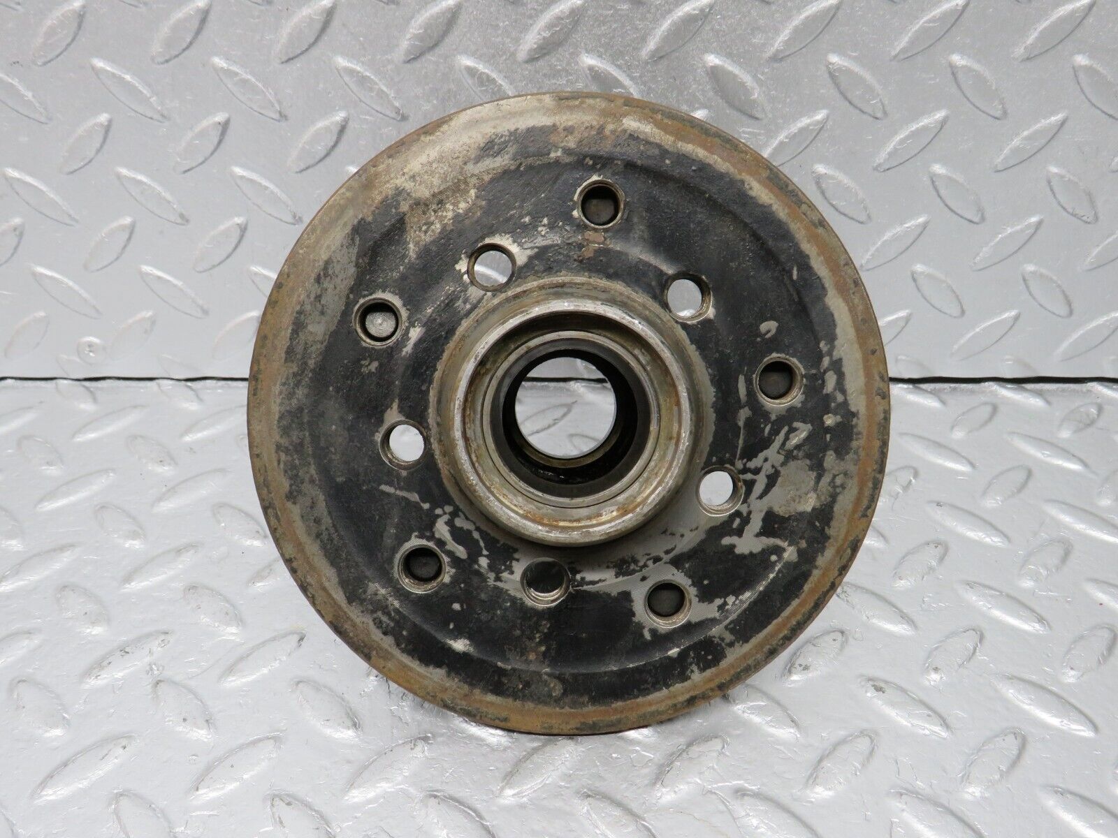 40396 Mercedes-Benz W110 230 Front Wheel Hub