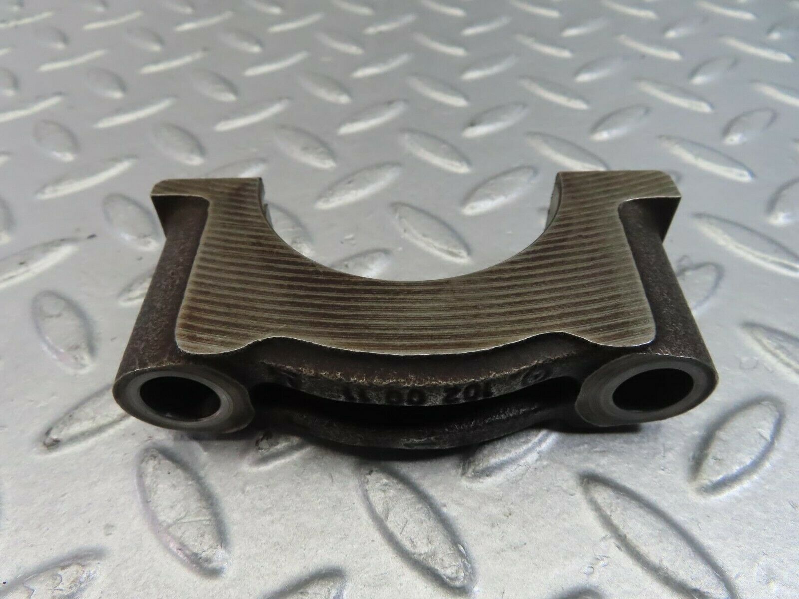 10130 Mercedes-Benz C123 230CE Coupe Crankshaft Bearing Holder Block 1020011