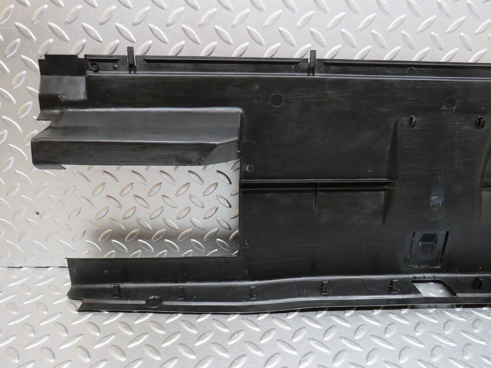 30648 Mercedes-Benz W201 190E 2.0L Boot Rear Plastic Cover 2016940425