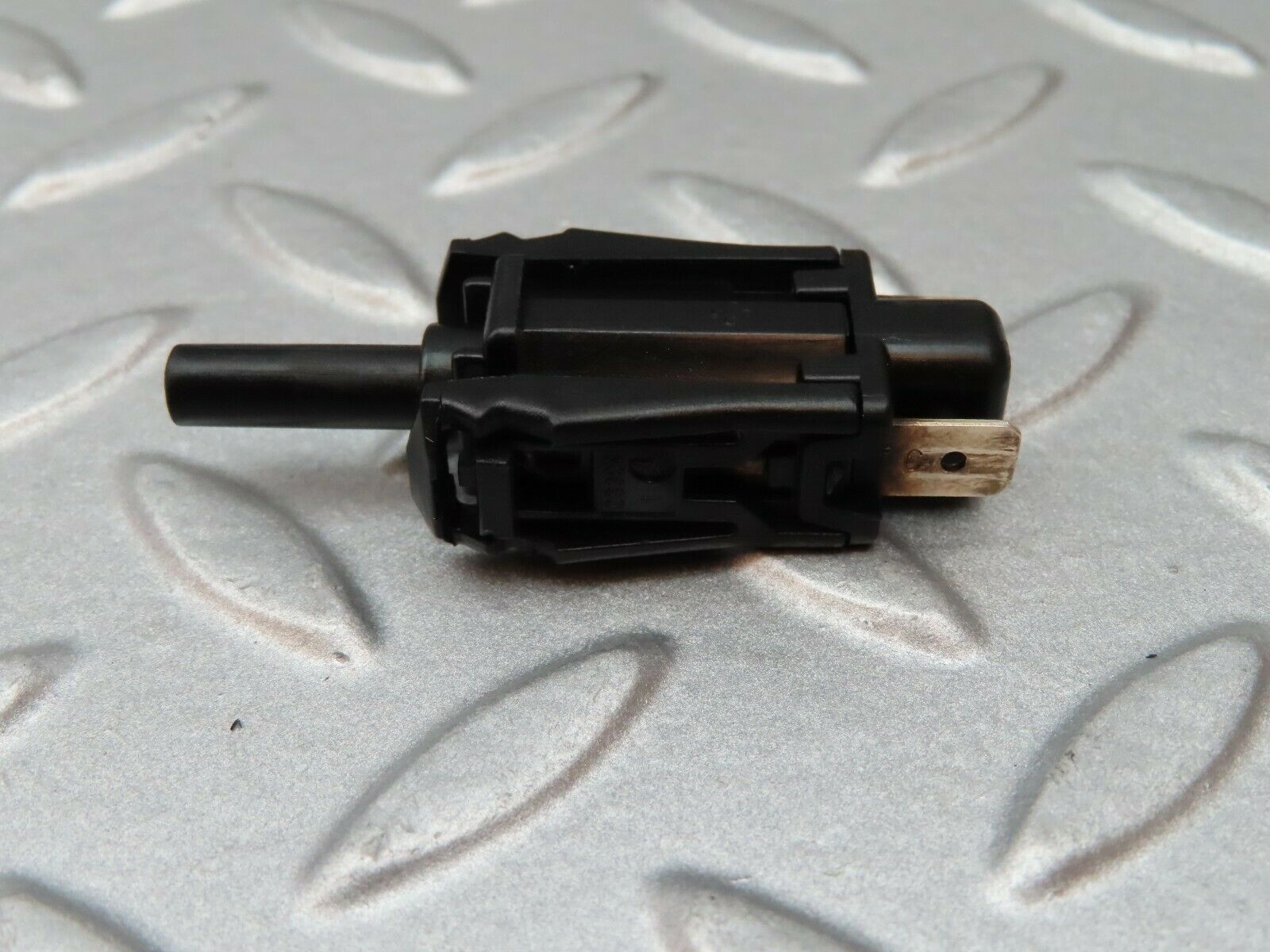 4307 Mercedes-Benz W123 230E Door Contact Switch 0015458714