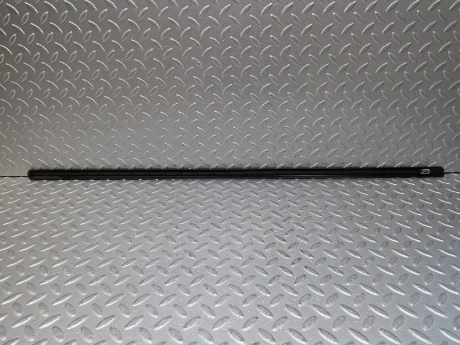 35080 Mercedes-Benz W210 320E Front Left Door Window Exterior Trim