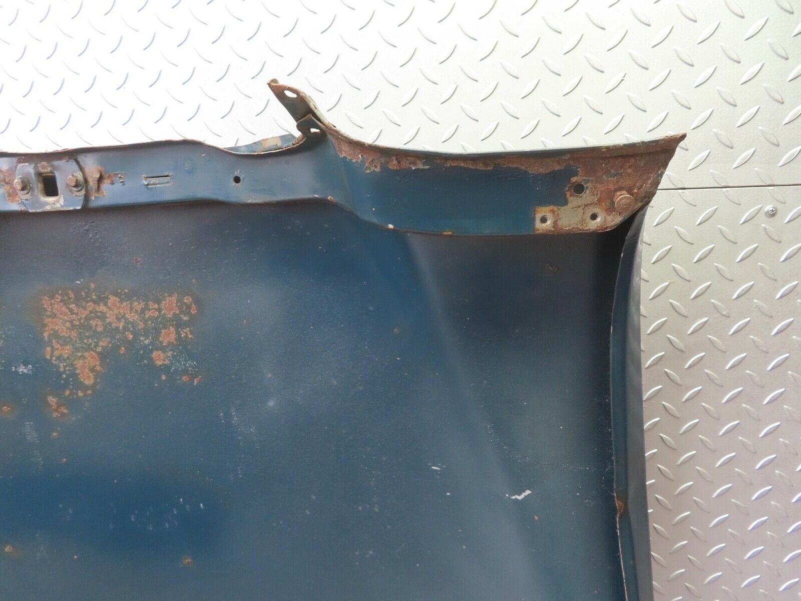 12853 Mercedes-Benz W111 220SE Bonnet