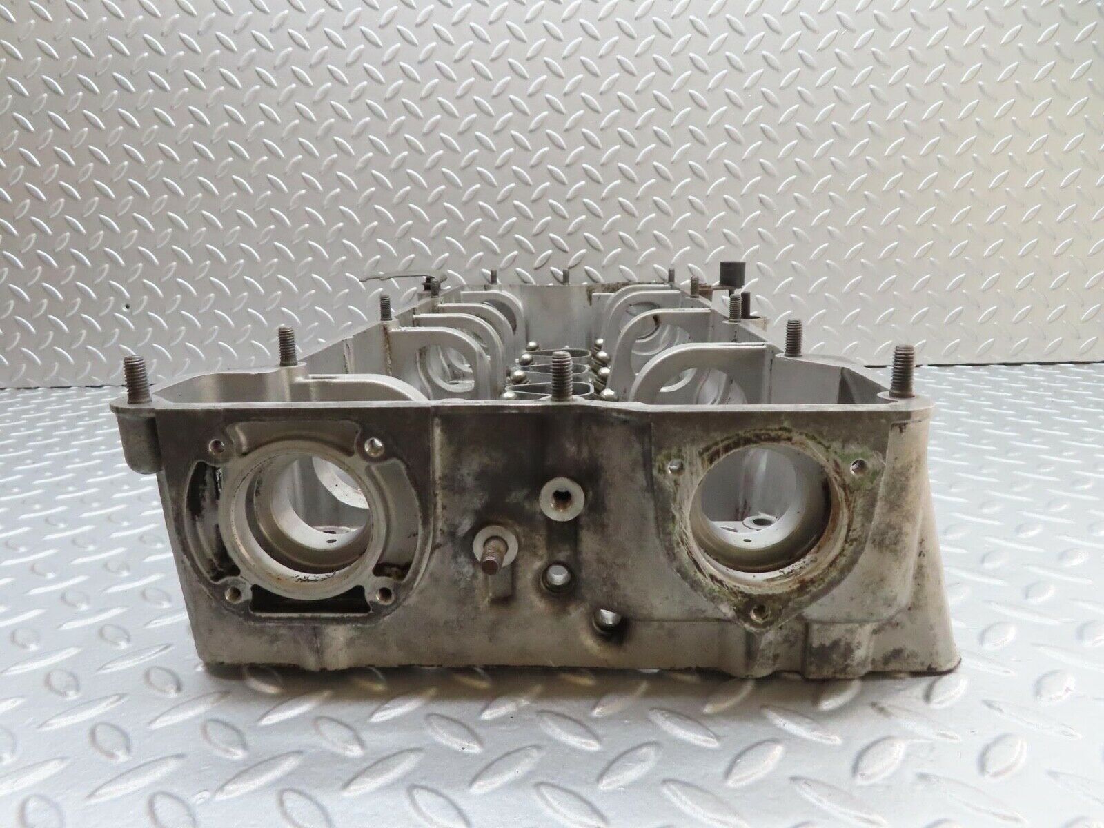 16071 Mercedes-Benz W123 280E Camshaft Bearing Casing 1100163304