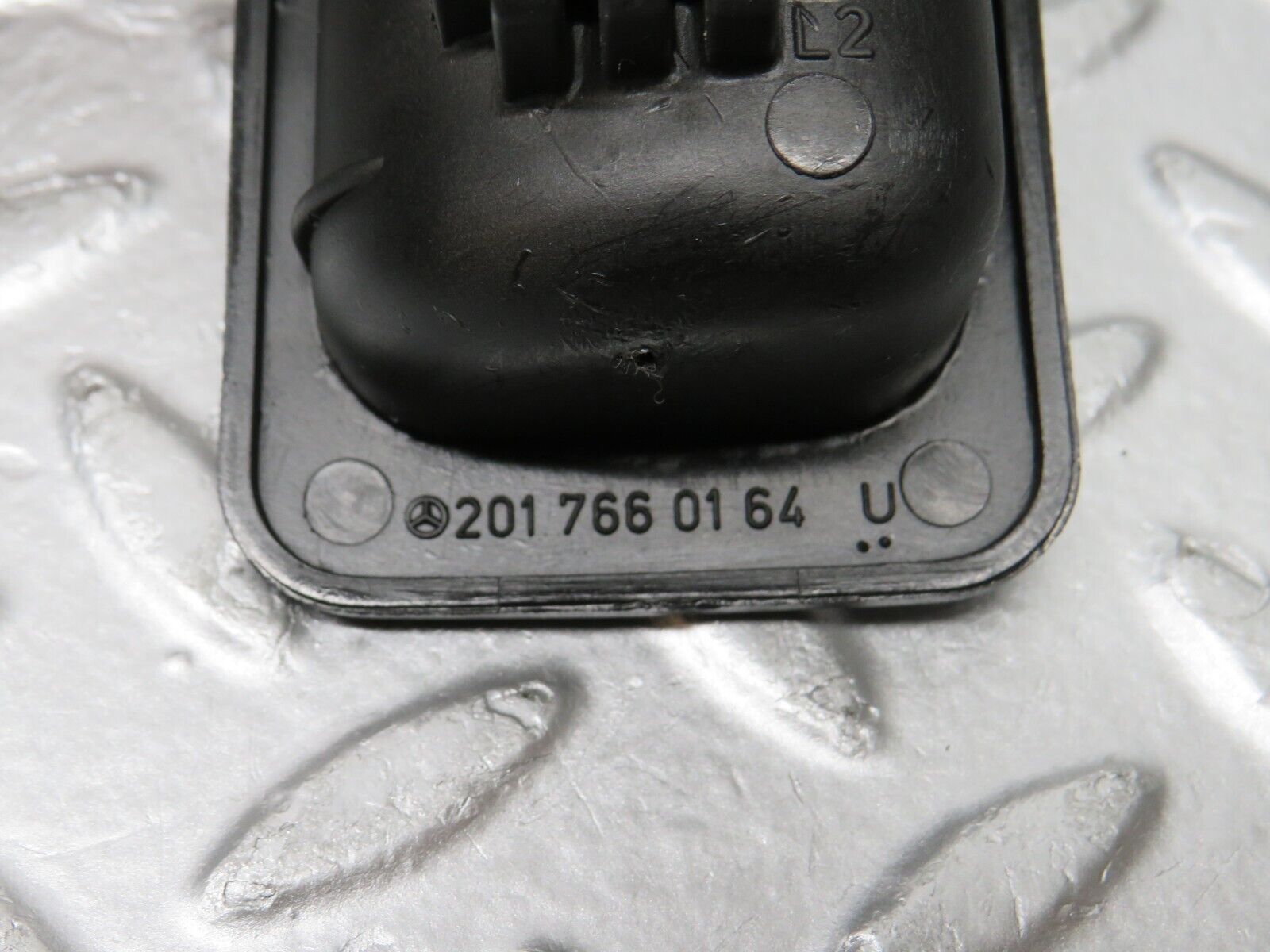 31634 Mercedes-Benz W201 190LE 1.8L Front Left Interior Door Handle 2017660164