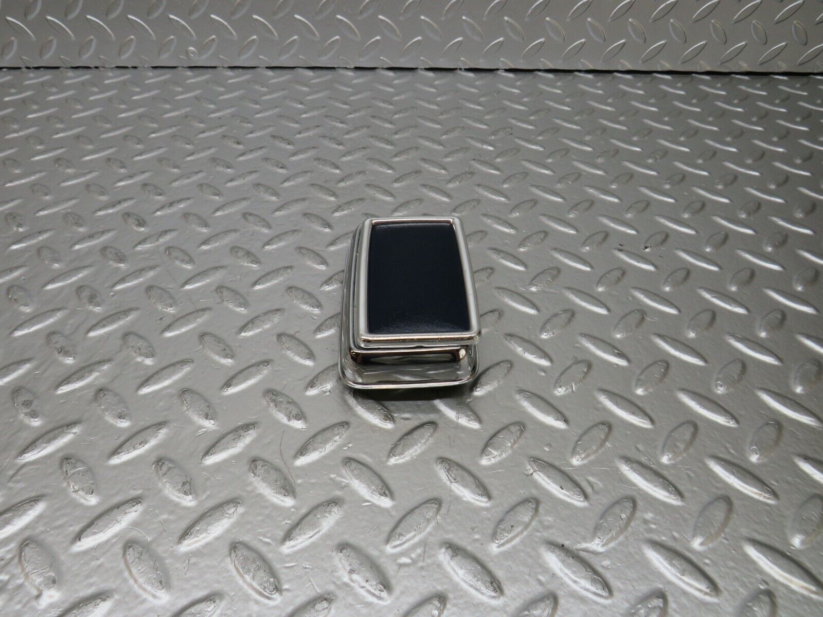 25096 Mercedes-Benz C107 Rear Door Ashtray Blue