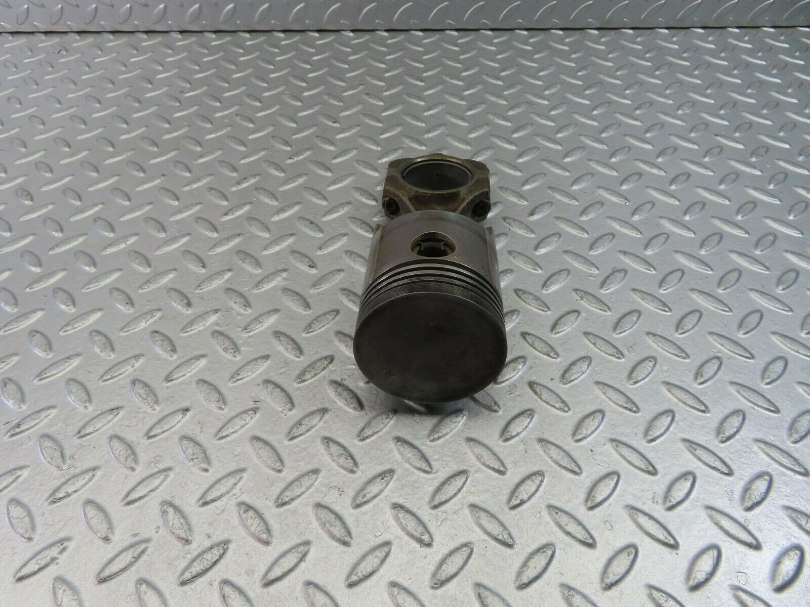 10201 Mercedes-Benz W111 220SE Piston With Connecting Rod 79.98 mm