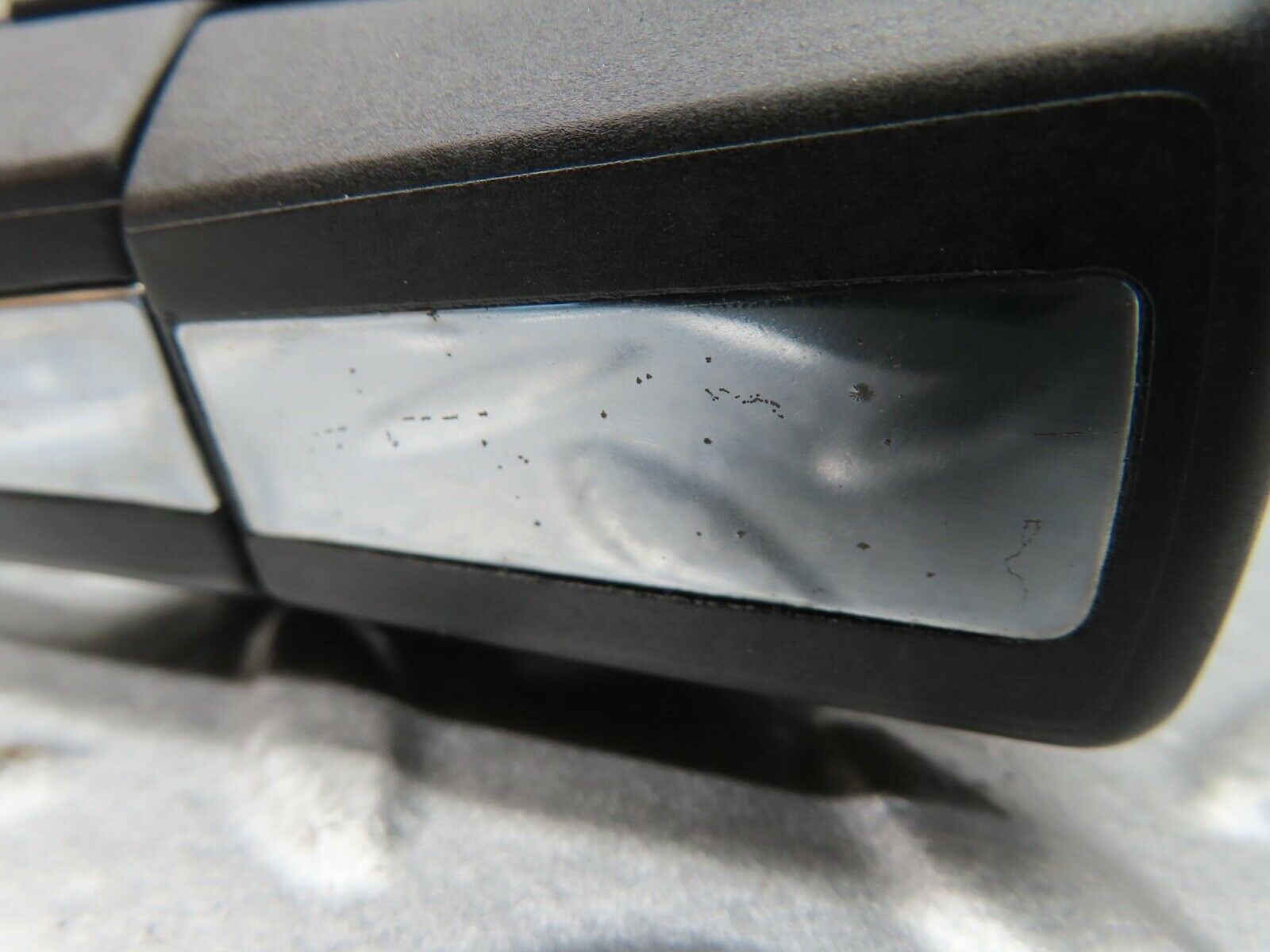 16519 Mercedes-Benz W124 260E Rear Left Exterior Door Handle