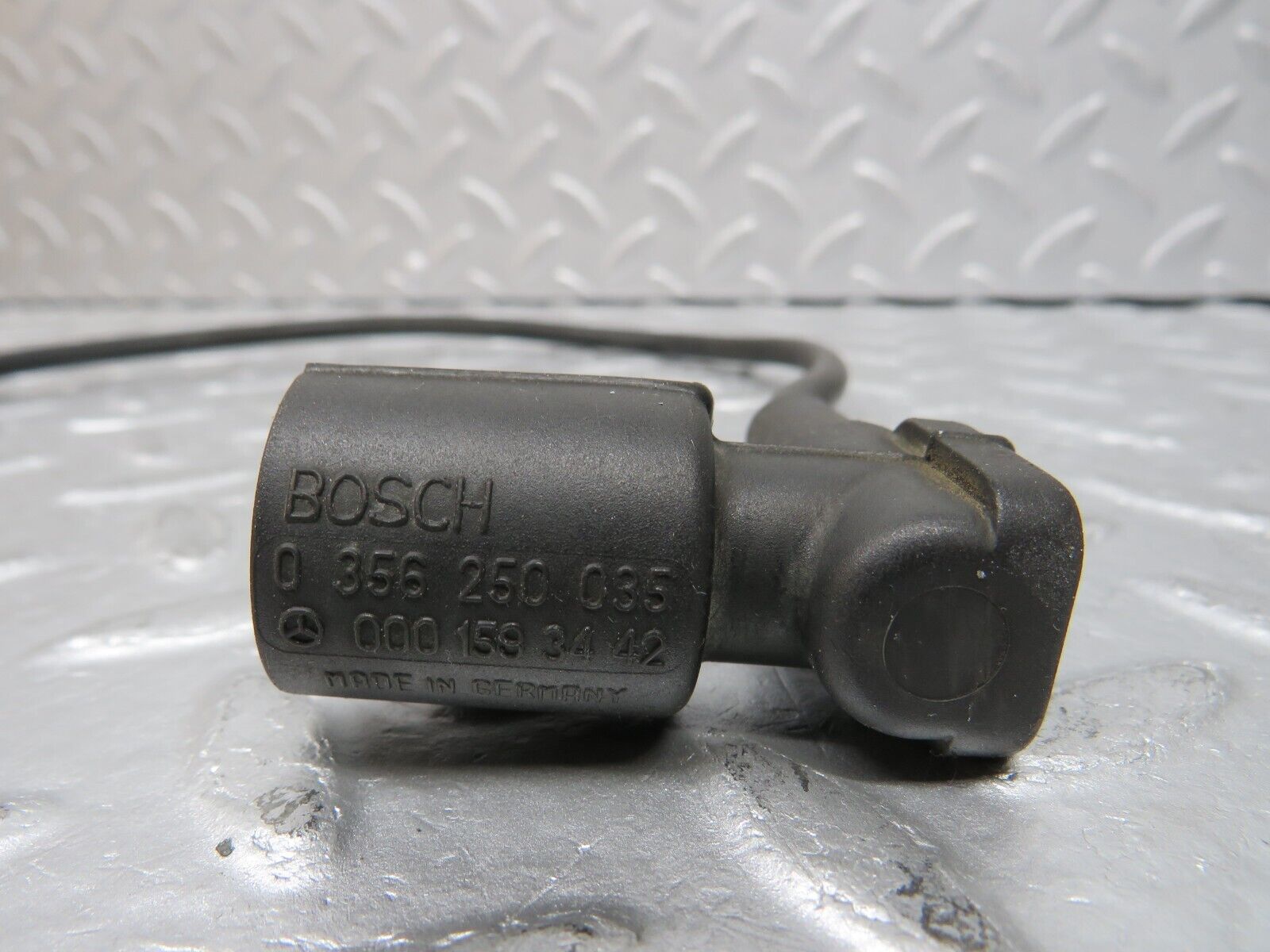 38099 Mercedes-Benz A124 320E Ignition Coil Lead 0300362105 0356250035 0001593442