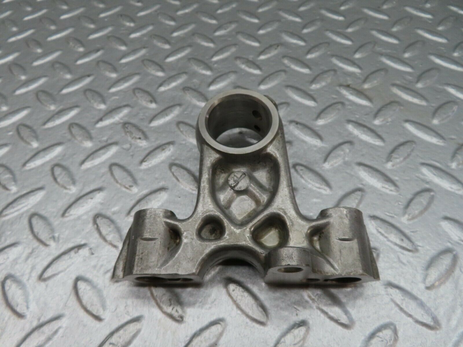 18036 Mercedes-Benz W123 200 Camshaft Tower Bearing 1150510812