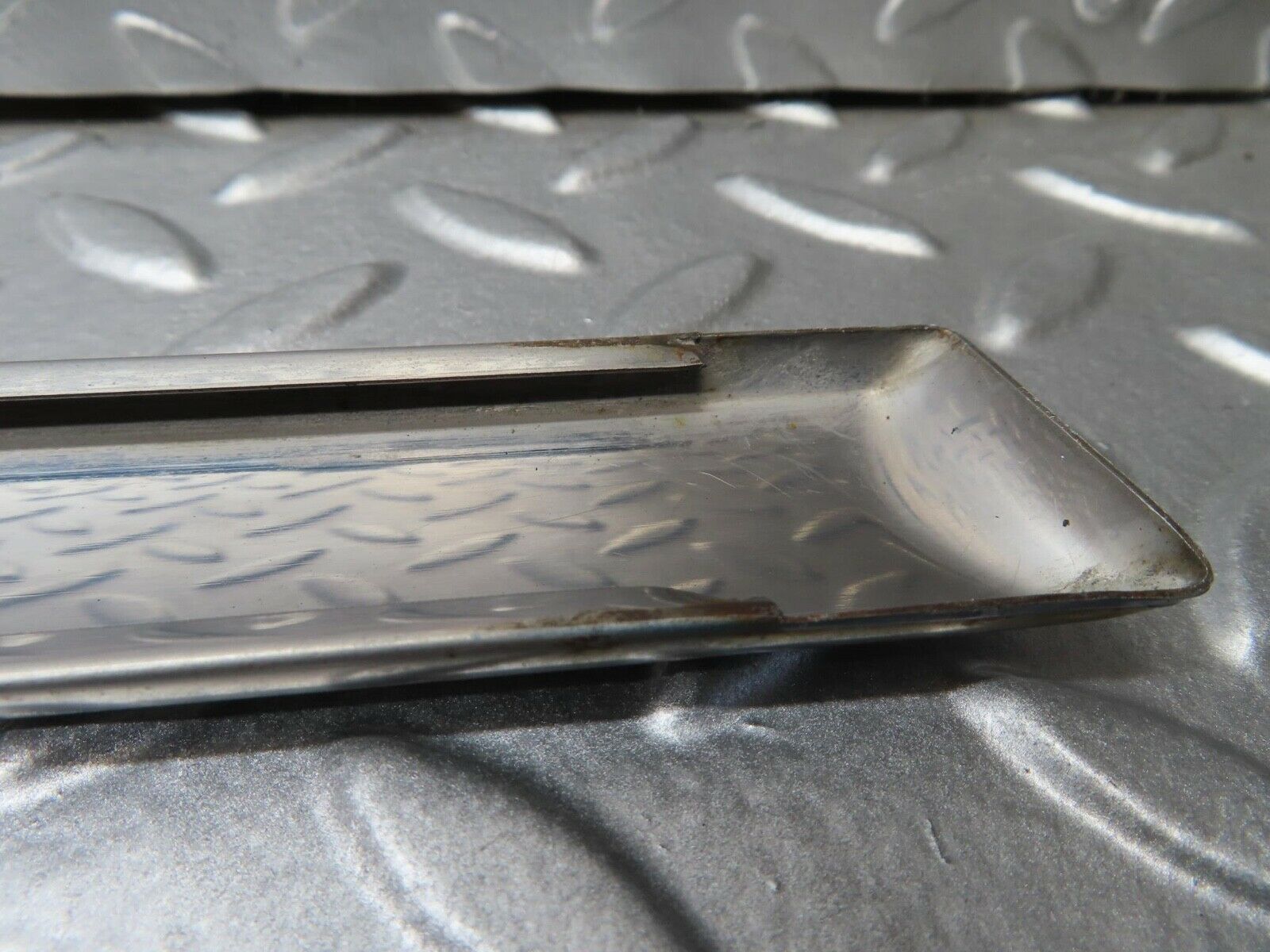 14107 Mercedes-Benz C107 280SLC Left Skirt Chrome Trim Strip