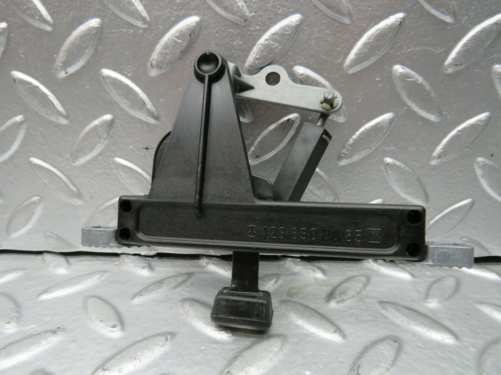 24090 Mercedes-Benz W123 280E Heater Control Switch 1238300085