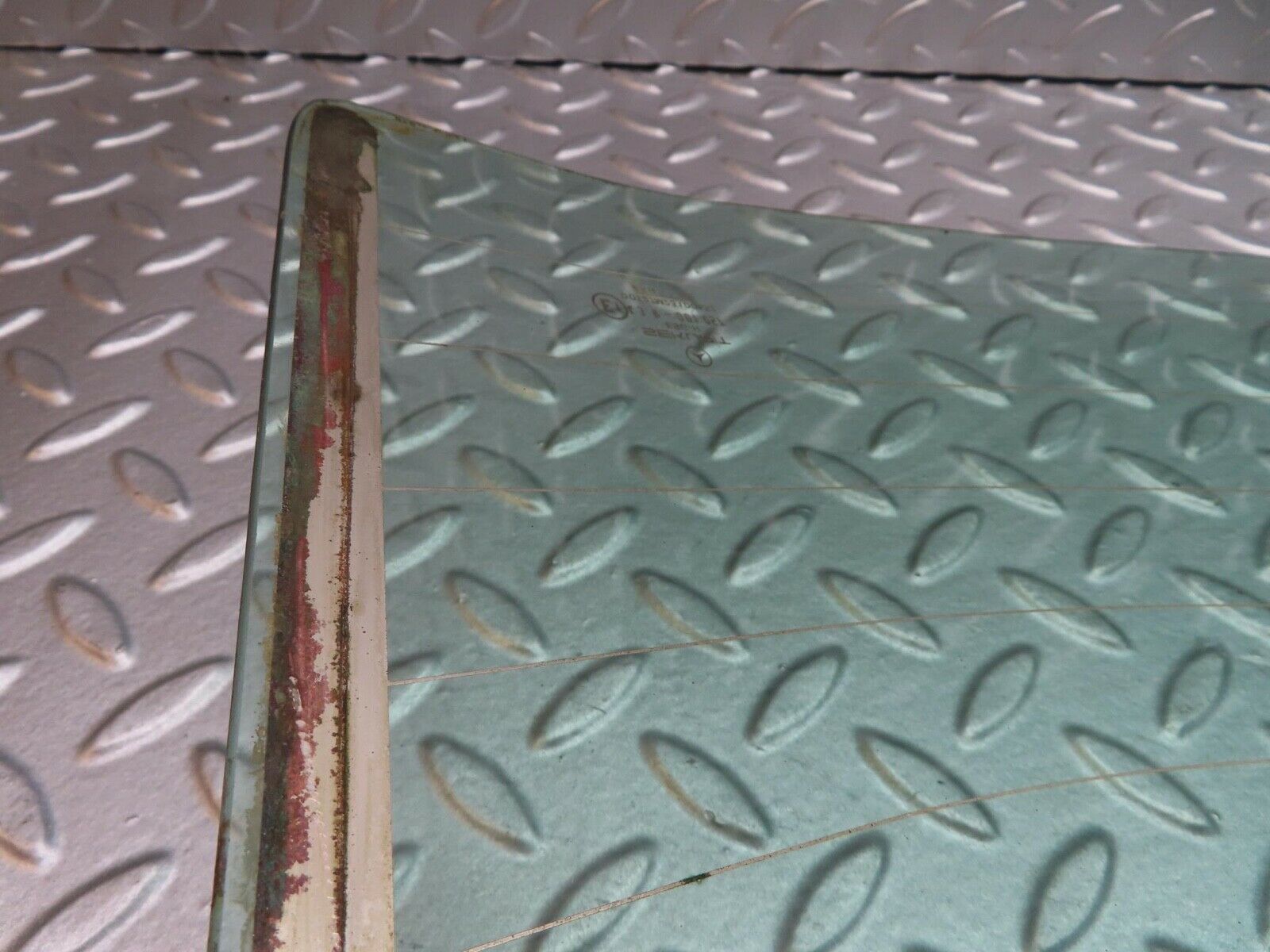 14747 Mercedes-Benz W201 190E Rear Heated Windscreen Glass