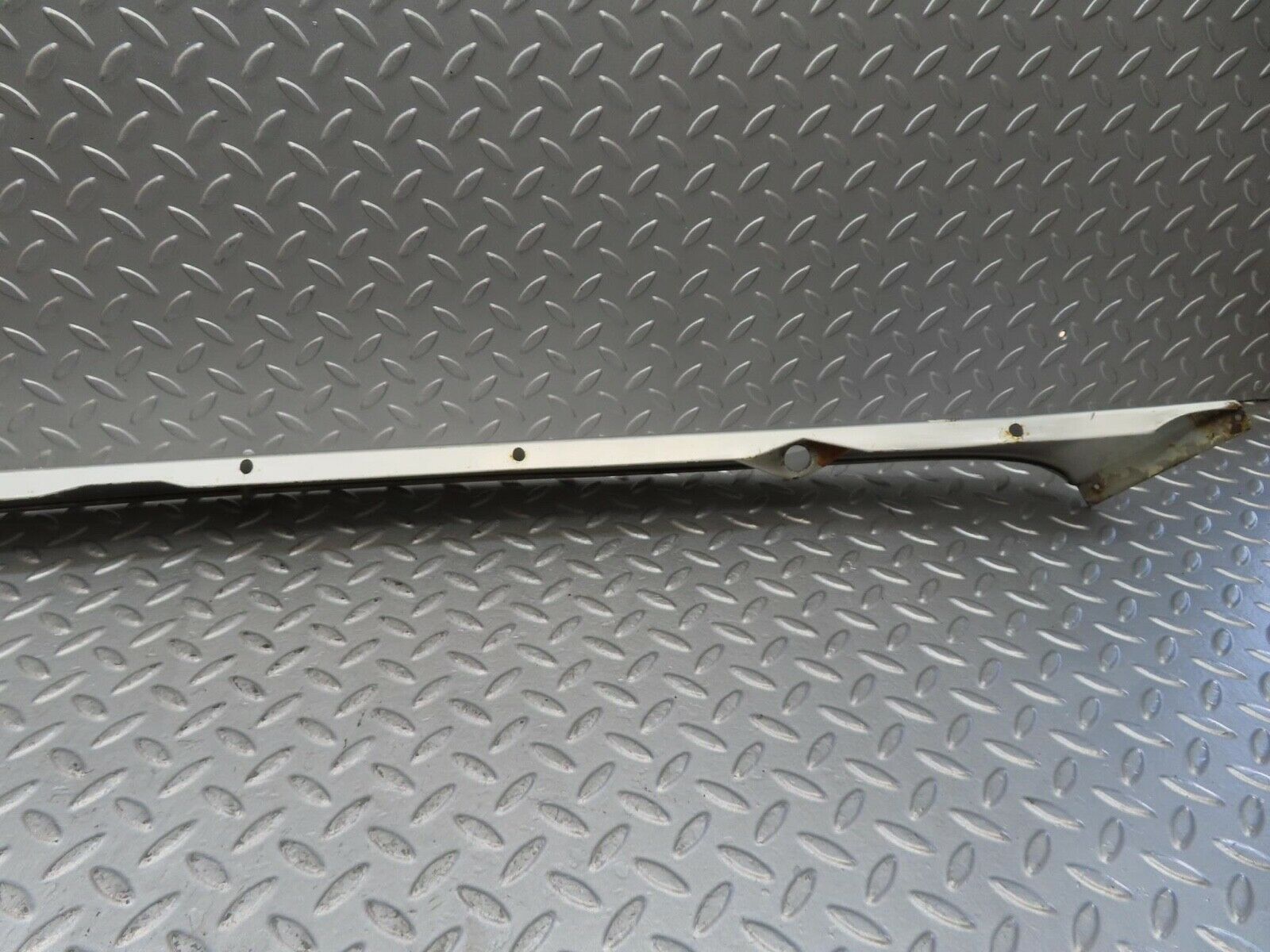 12608 Mercedes-Benz W108 280SE 3.5 Bonnet Air Intake Panel