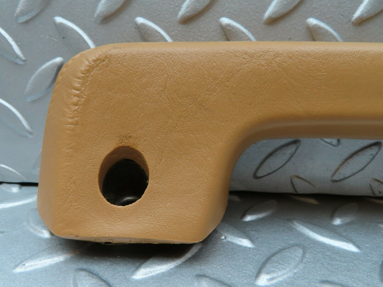 3710 Mercedes-Benz S123 200T Wagon Door Handle Rear Right Palomino 1239702001