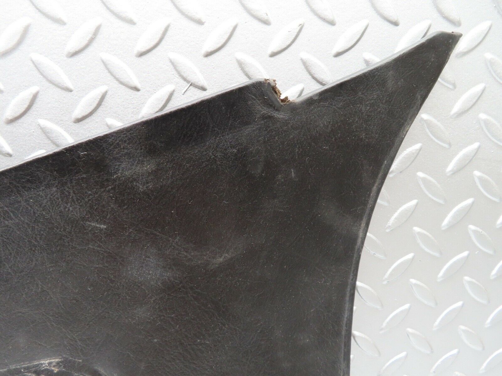 18458 Mercedes-Benz W111 220SE Coupe Front Right Kick Panel Black